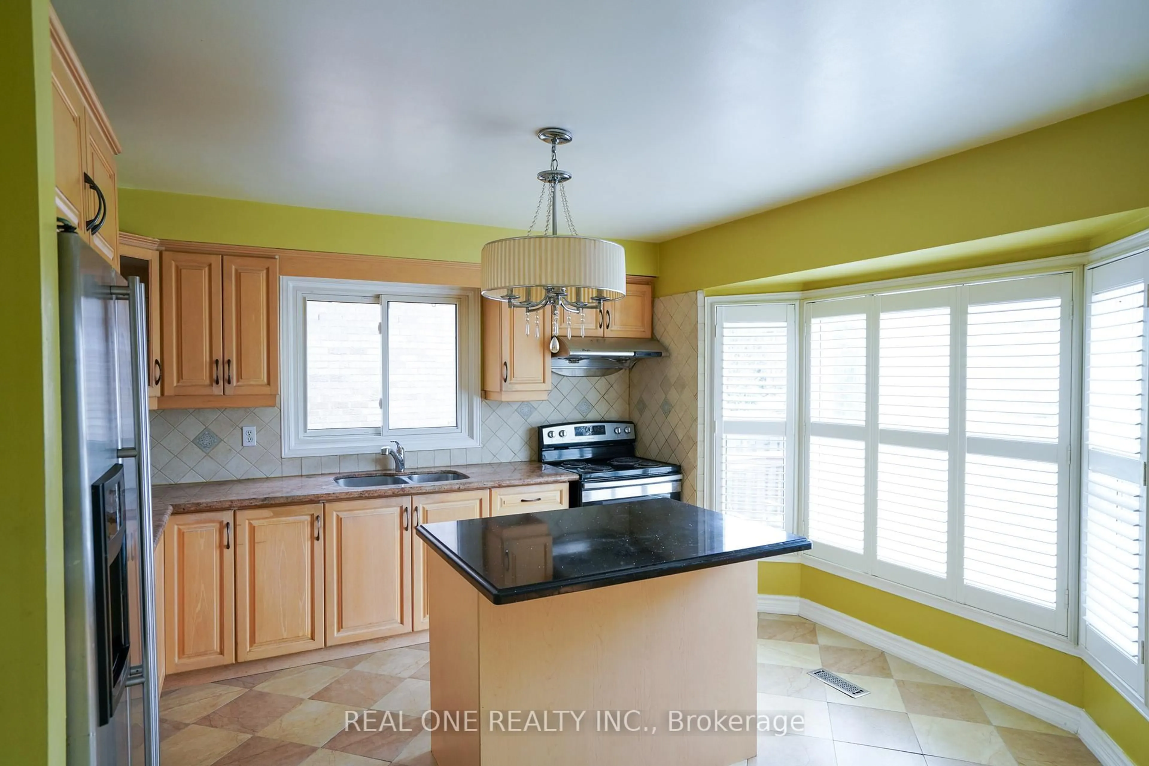 Unknown for 476 Bud Gregory Blvd, Mississauga Ontario L4Z 2K4