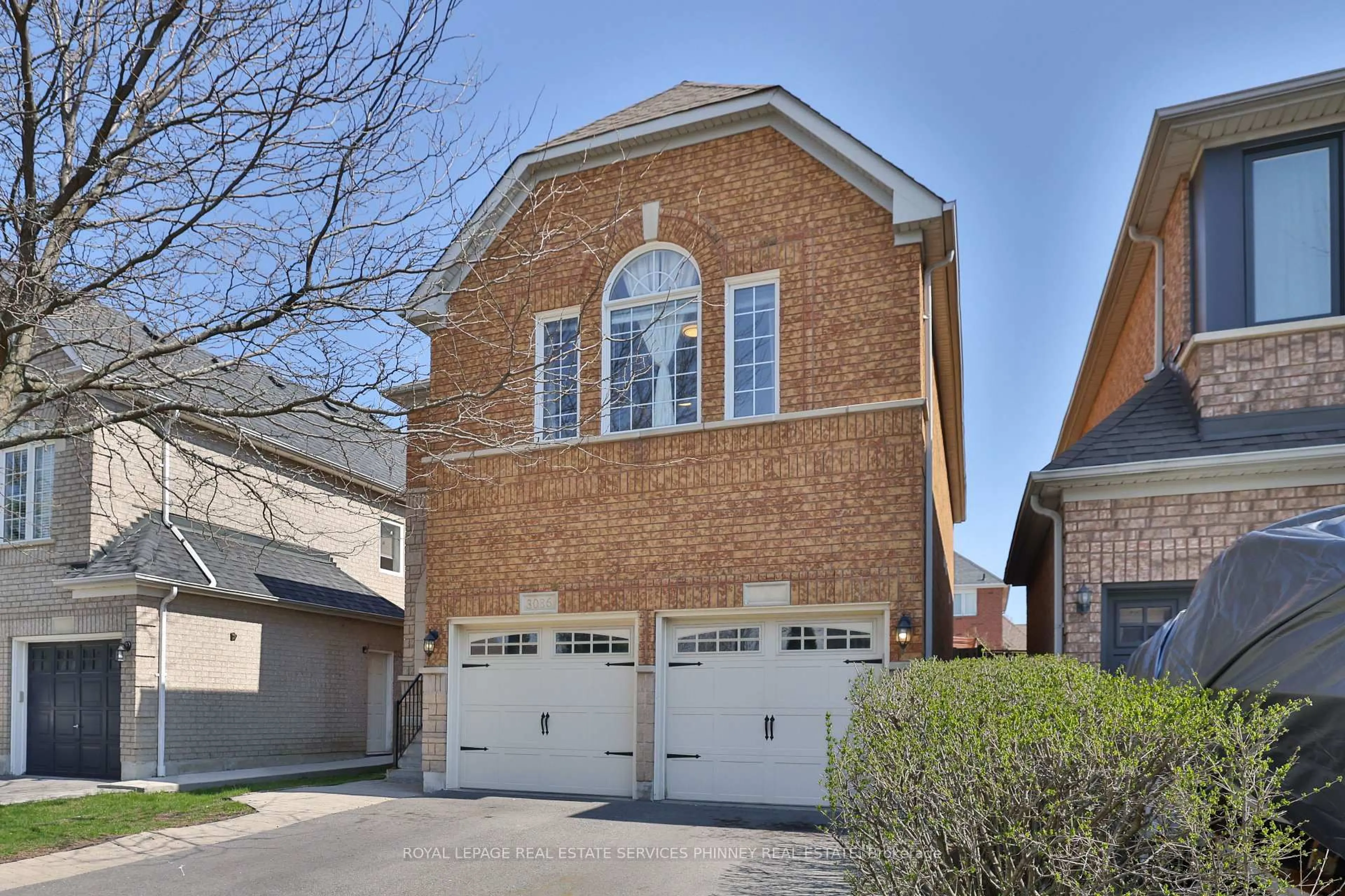 Home with brick exterior material, street for 3086 Owls Foot Dr, Mississauga Ontario L5M 6T8