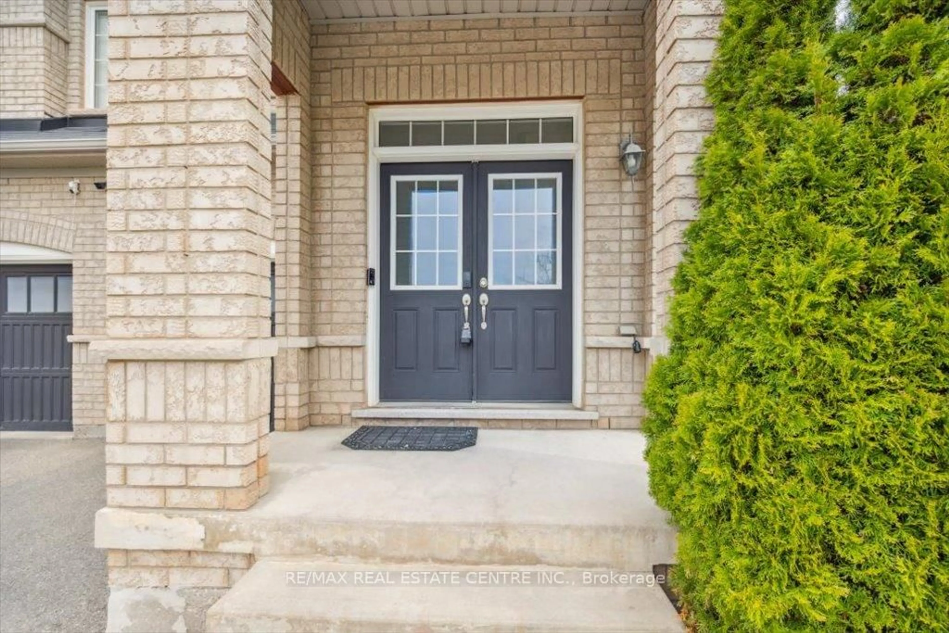 Indoor entryway for 37 Interlude Dr, Brampton Ontario L6X 3B1