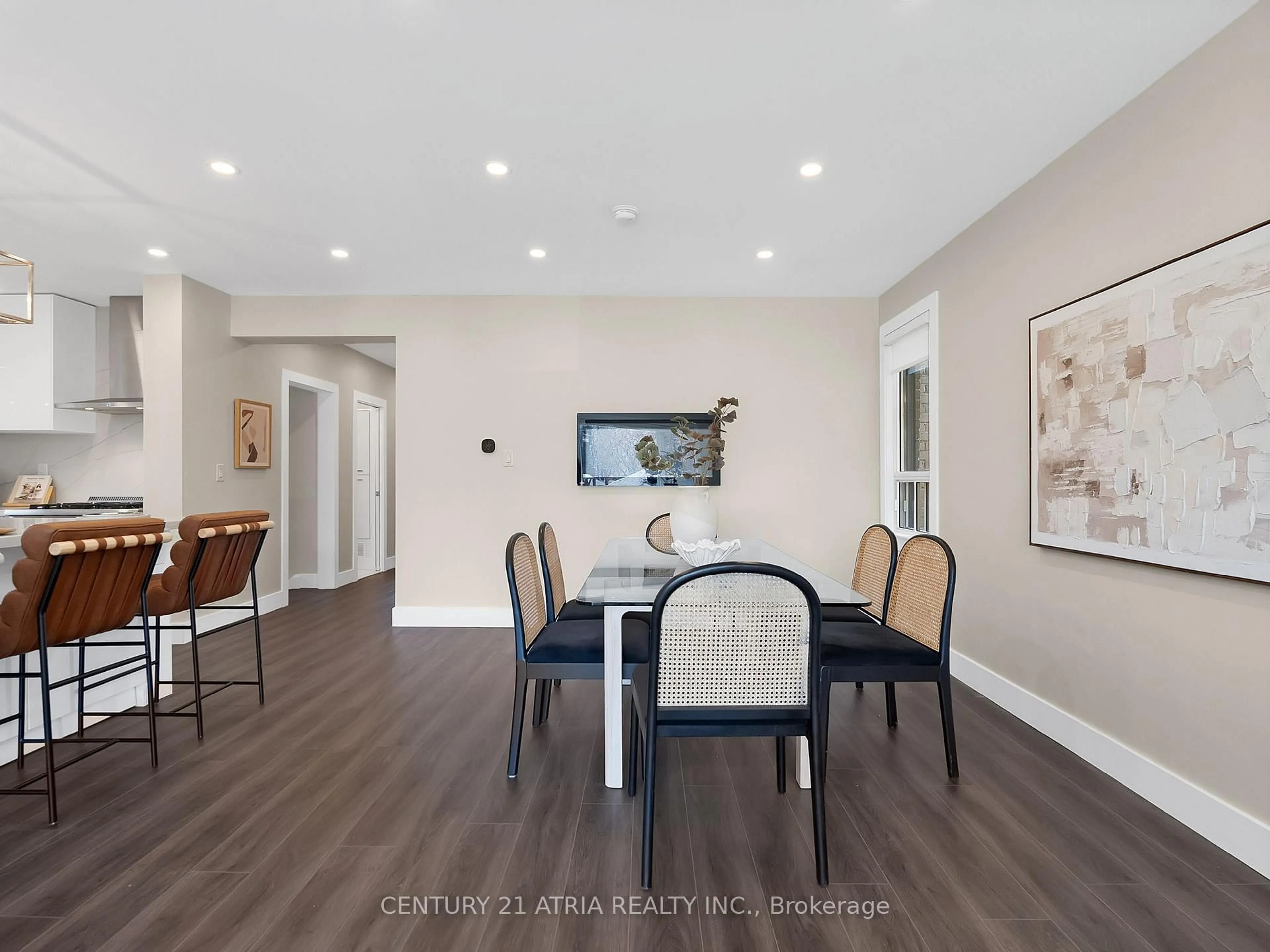 Dining room, wood/laminate floor for 10 Dunrobin Dr, Toronto Ontario M9B 2S9