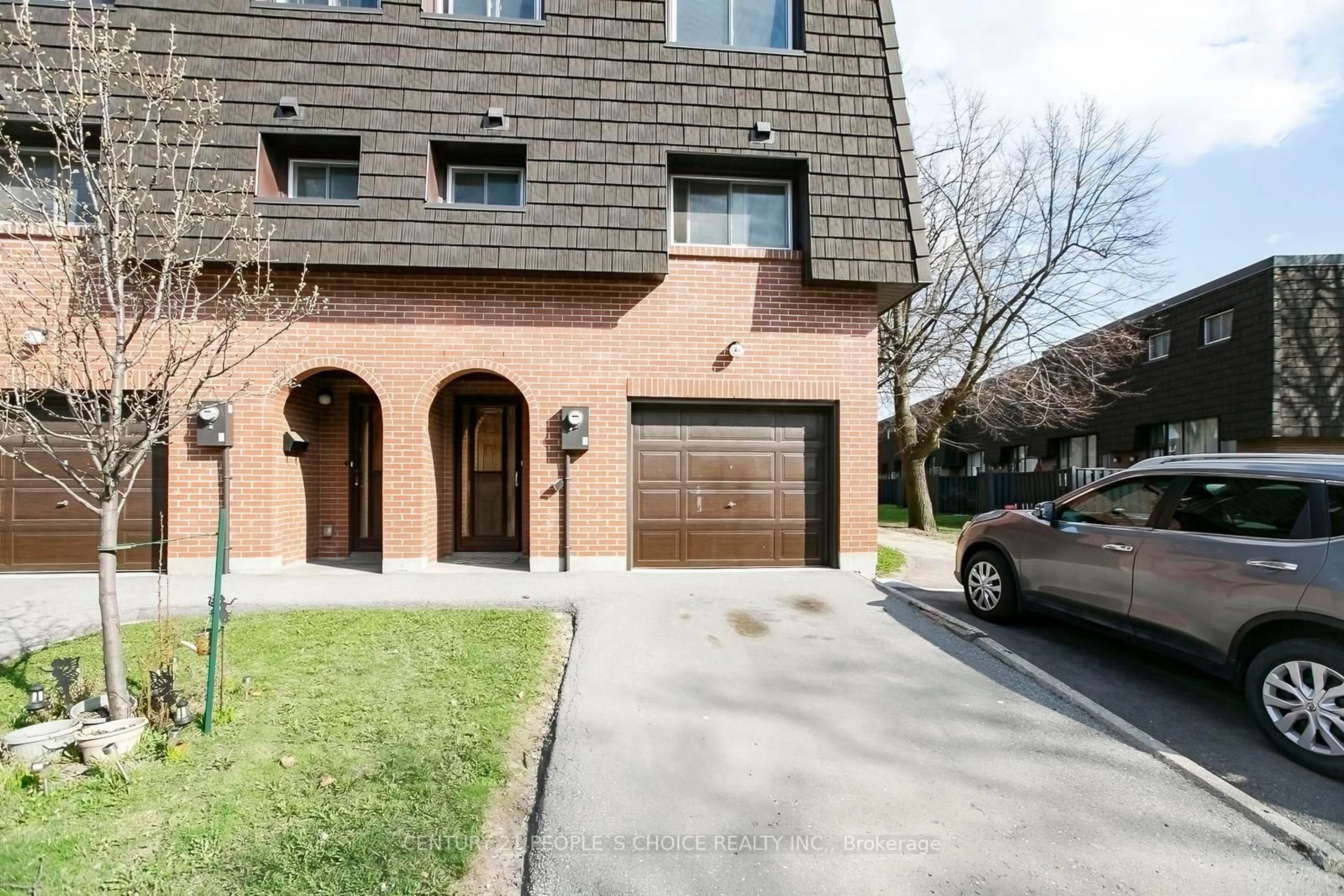 Home with brick exterior material, street for 23 Darras Crt #117, Brampton Ontario L6T 1W7