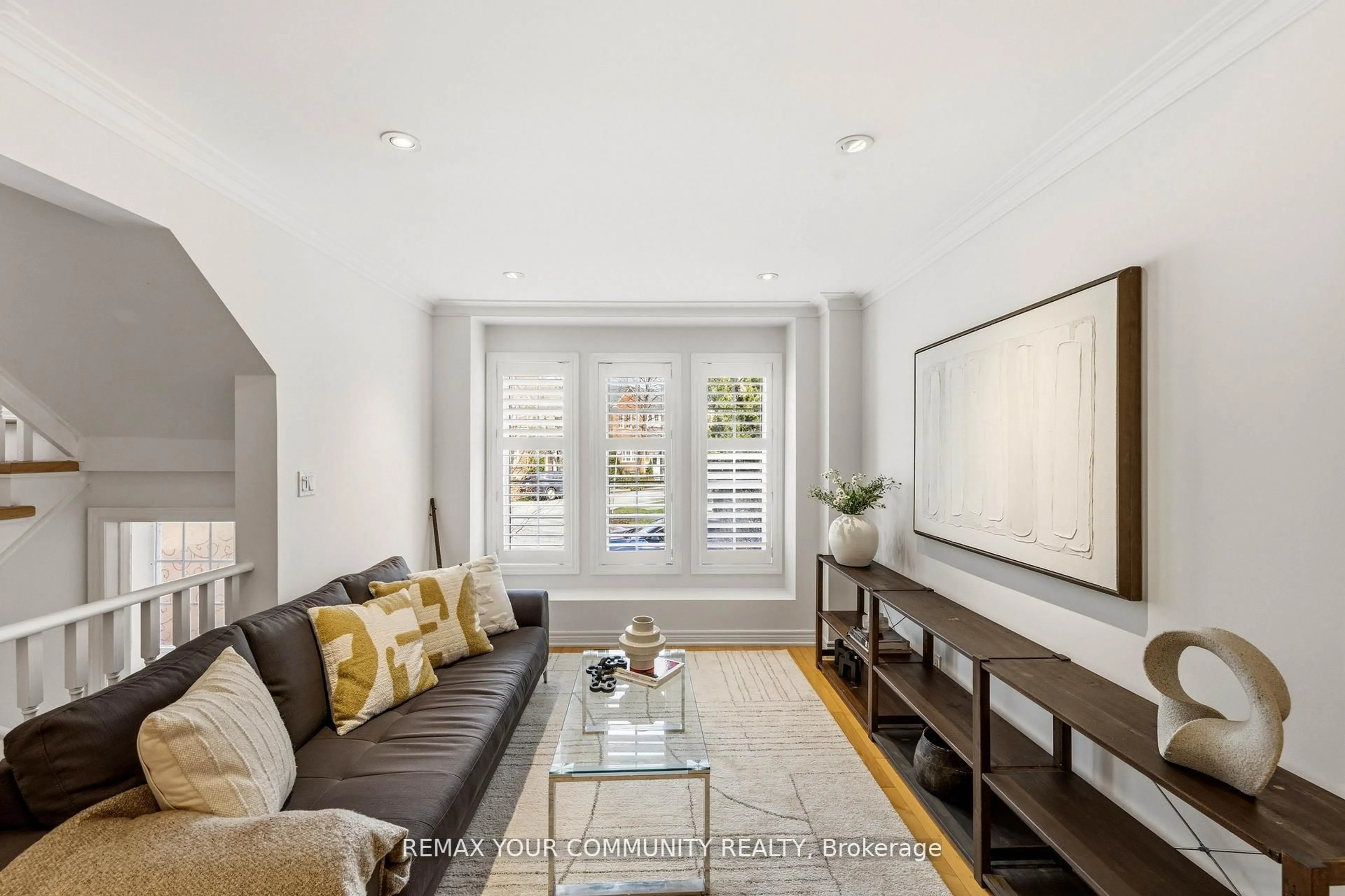 Living room with furniture, unknown for 9 Cannes Circ, Toronto Ontario M6N 5C9
