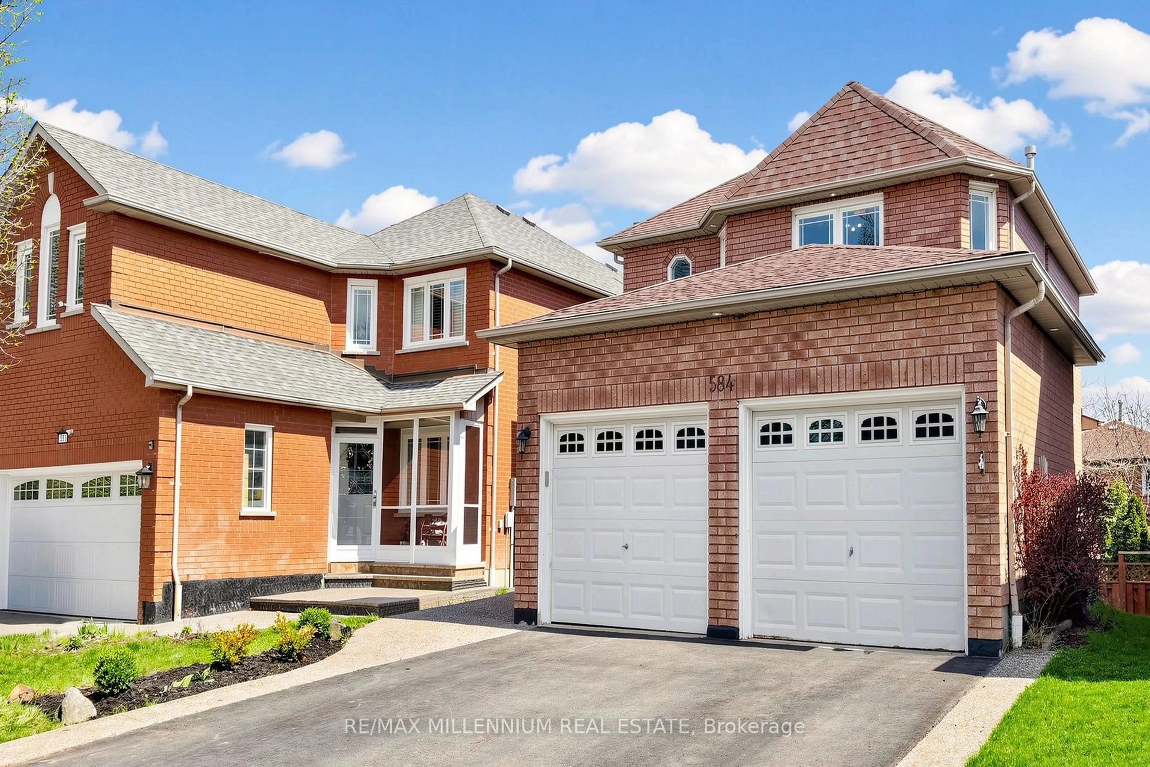Home with brick exterior material, street for 584 Four Winds Way, Mississauga Ontario L5R 3M4