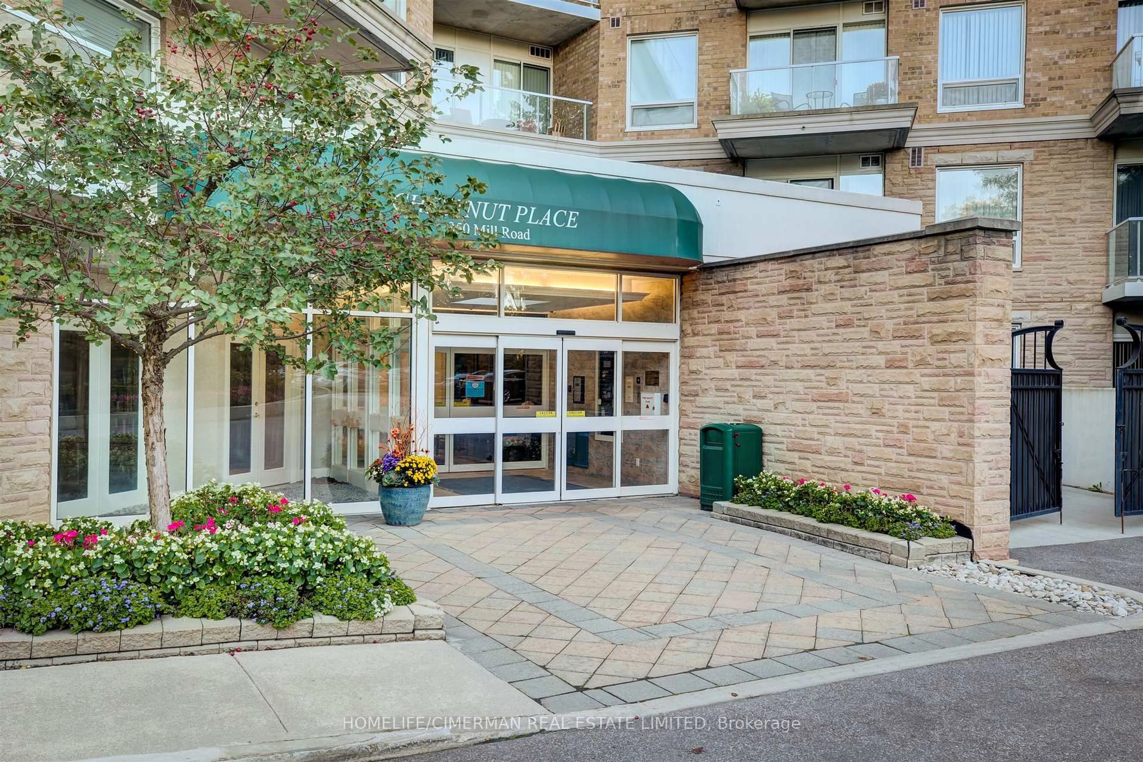 Indoor foyer for 350 Mill Rd #108, Toronto Ontario M9C 5R7