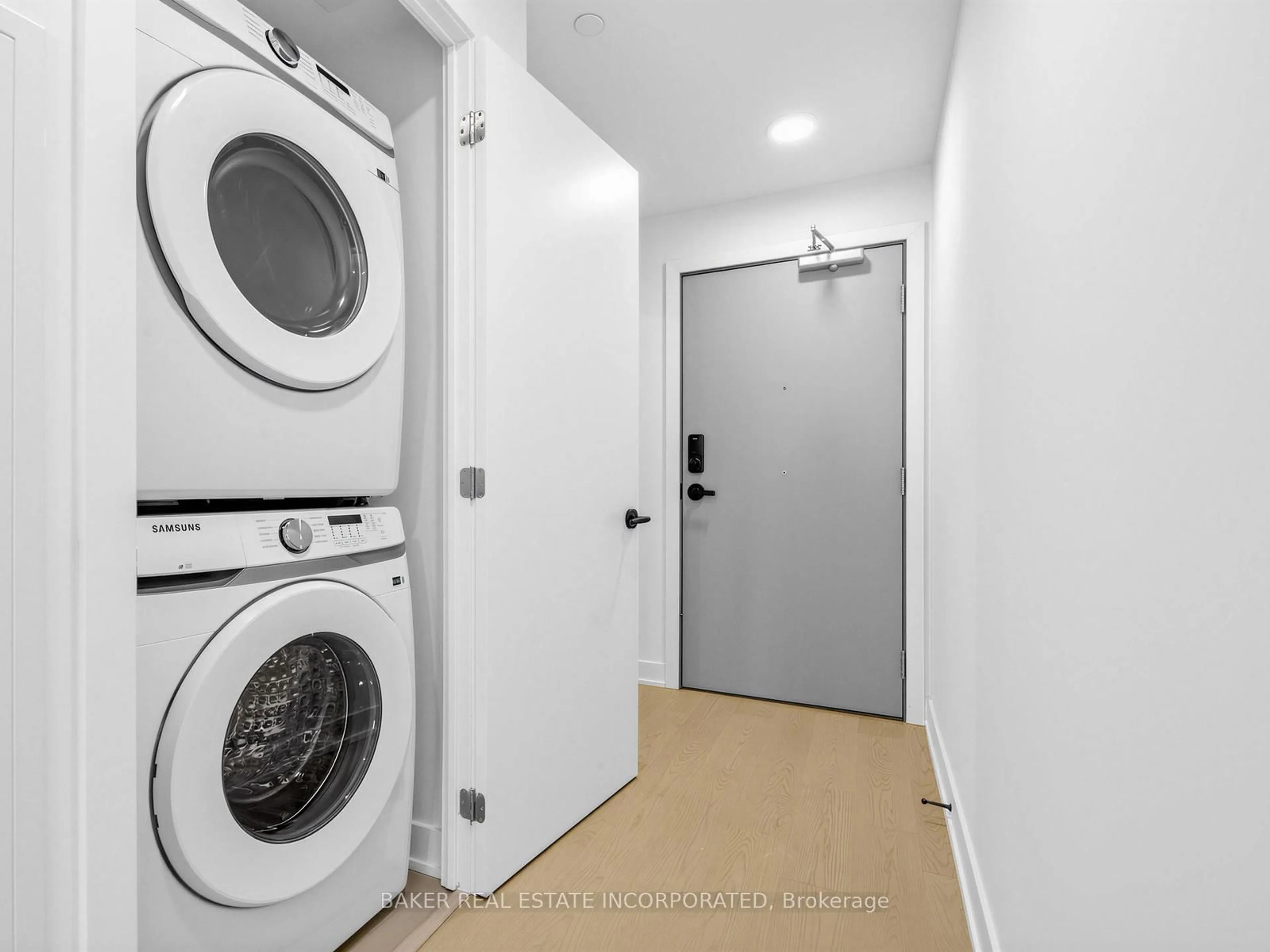 Laundry room for 758 Dovercourt Rd #709, Toronto Ontario M6H 0G7