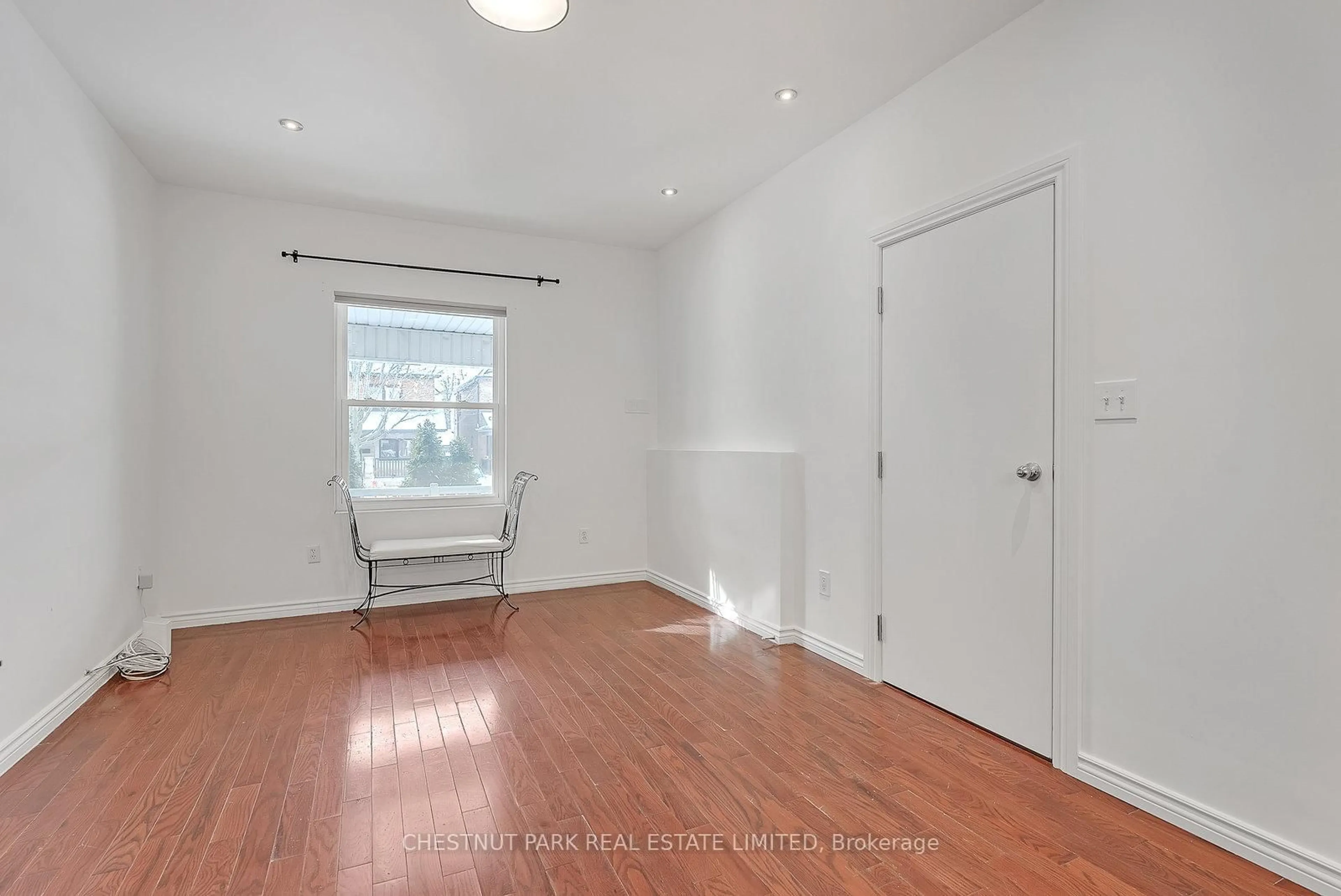 A pic of a room for 1383 Lansdowne Ave, Toronto Ontario M6H 3Z9