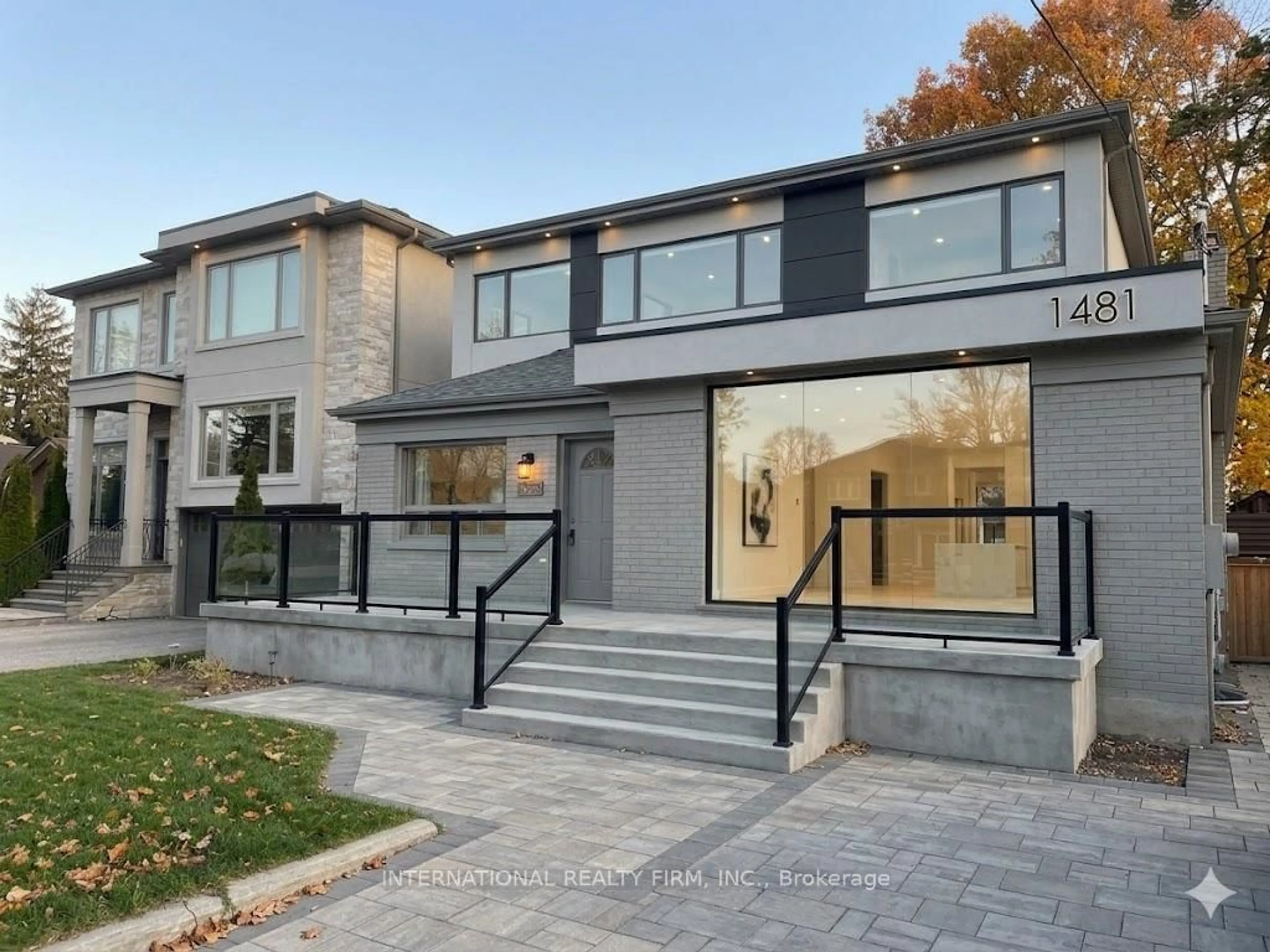 Home with brick exterior material, street for 1481 Myron Dr, Mississauga Ontario L5E 2N5