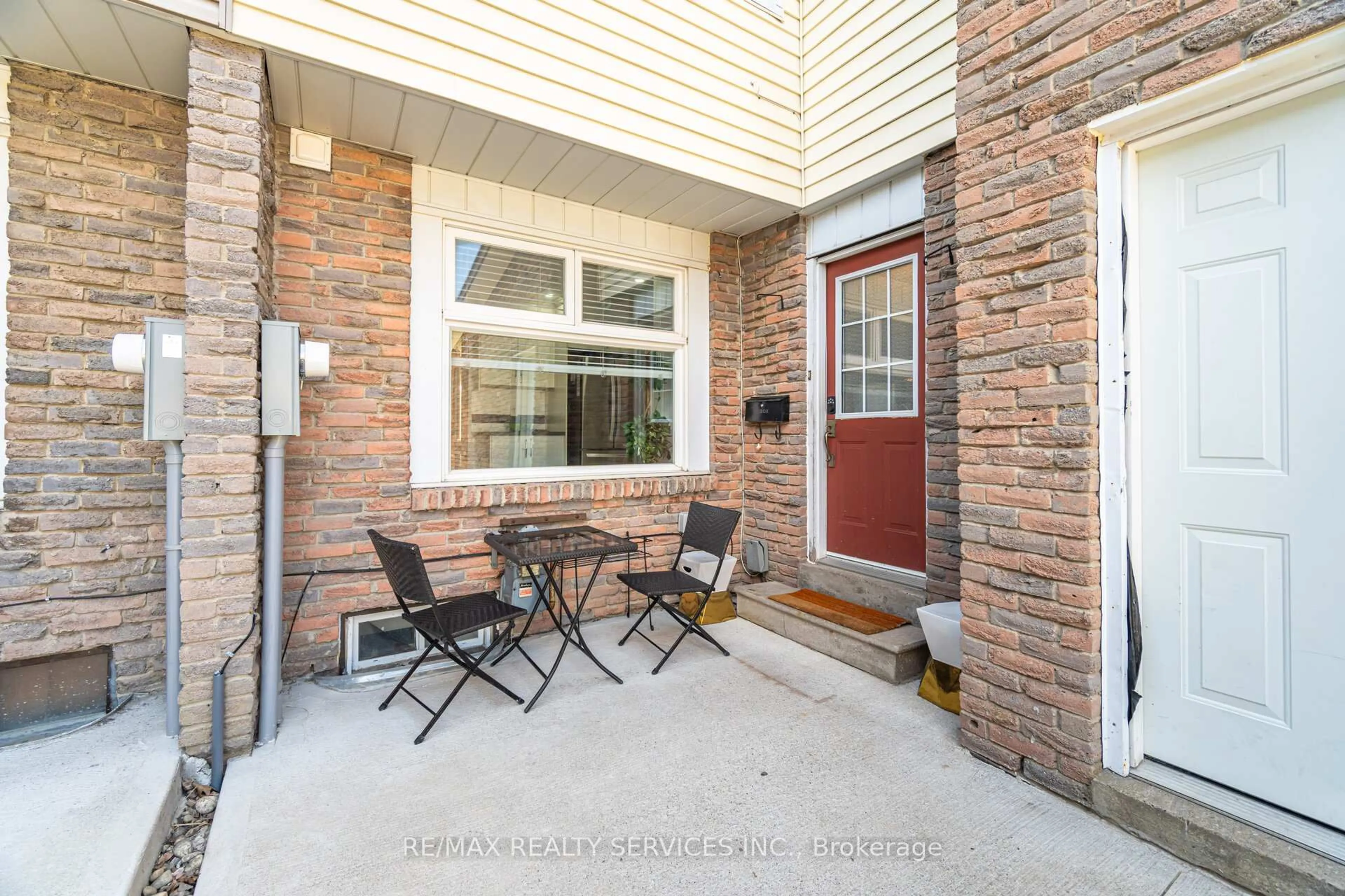 Patio, street for 97 Greene Dr, Brampton Ontario L6V 2P2