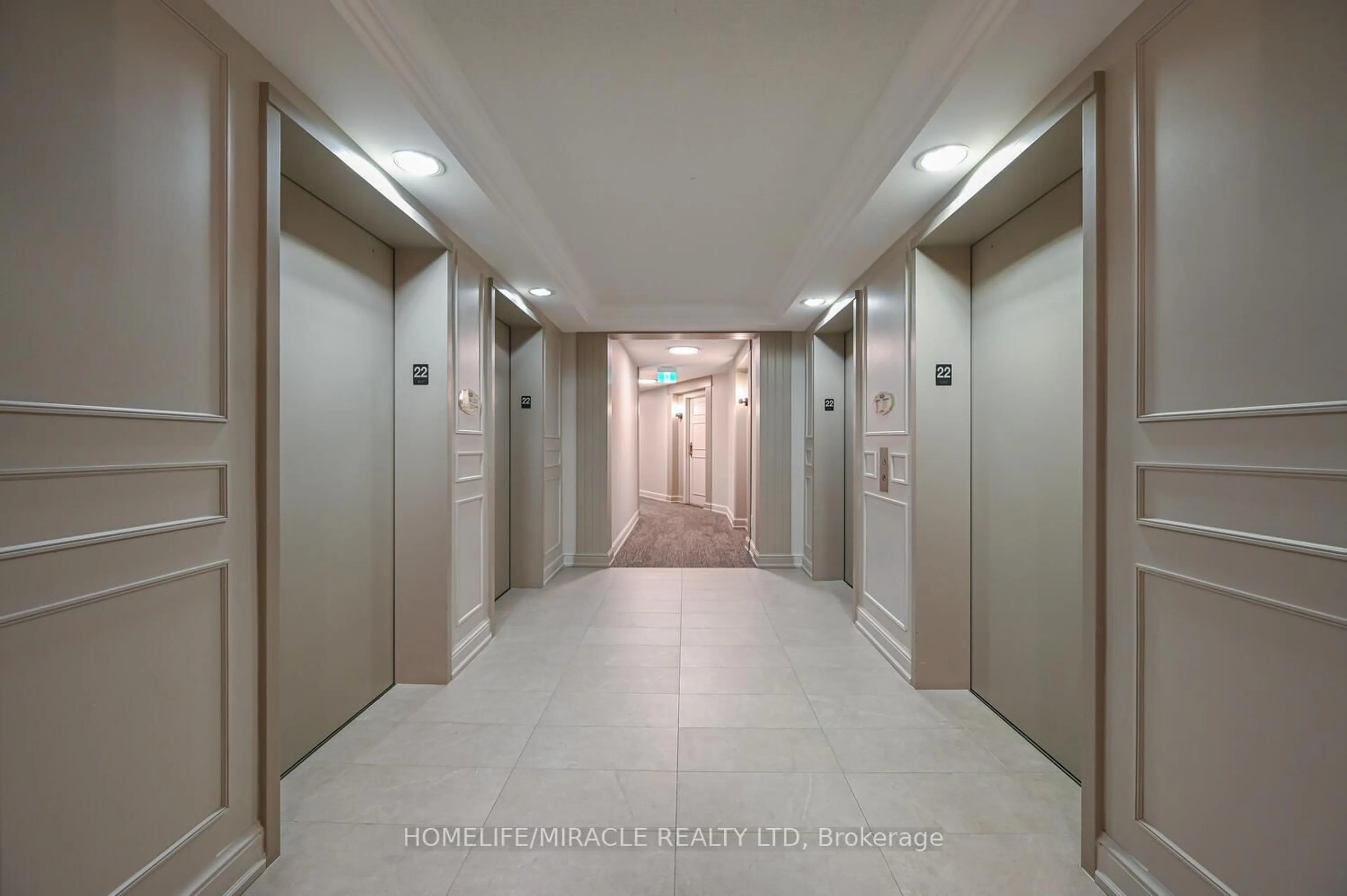 Indoor foyer for 700 Humberwood Blvd #2220, Toronto Ontario M9W 7J4