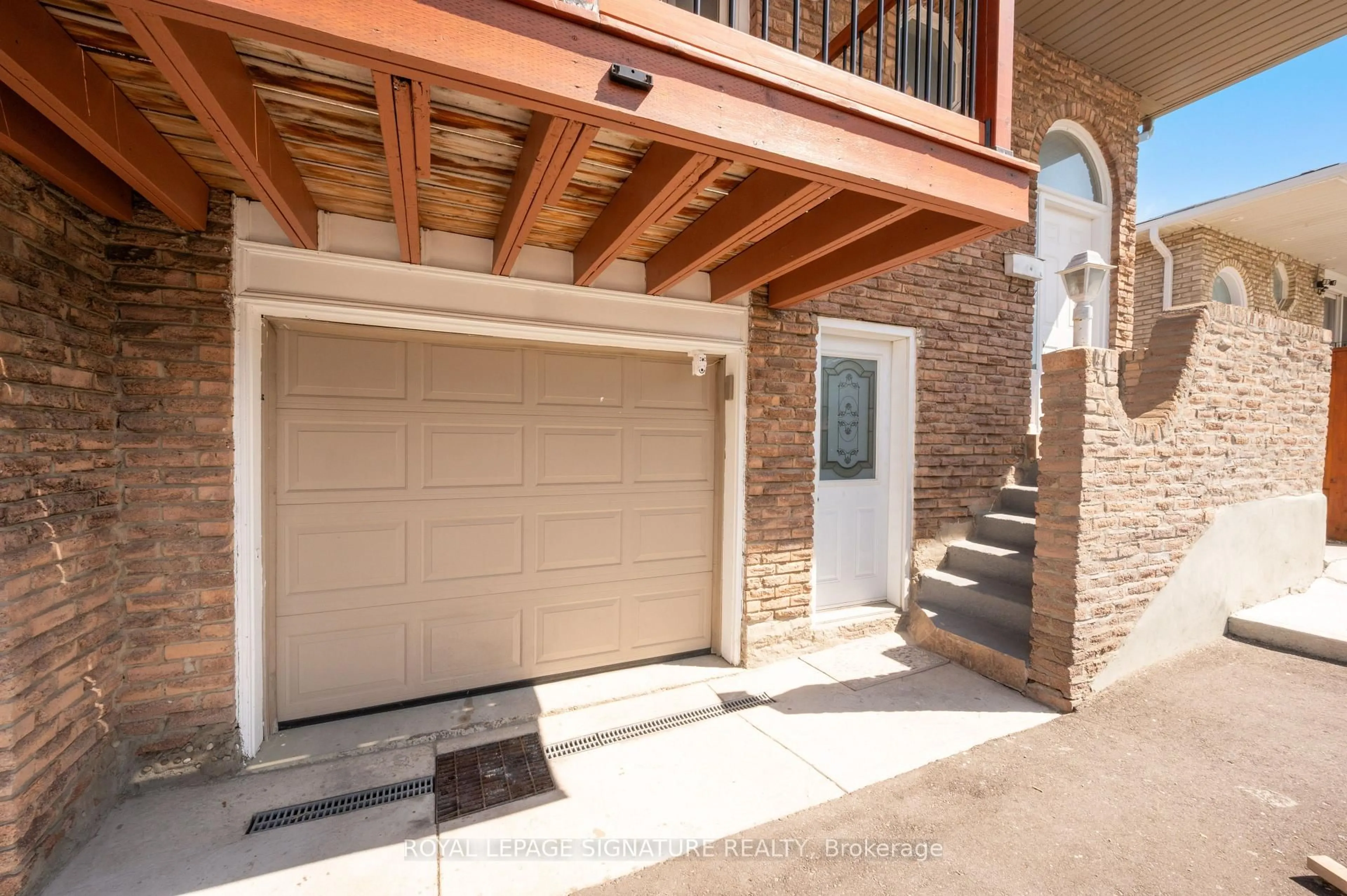 Unknown for 23 Abell Dr, Brampton Ontario L6V 2W1