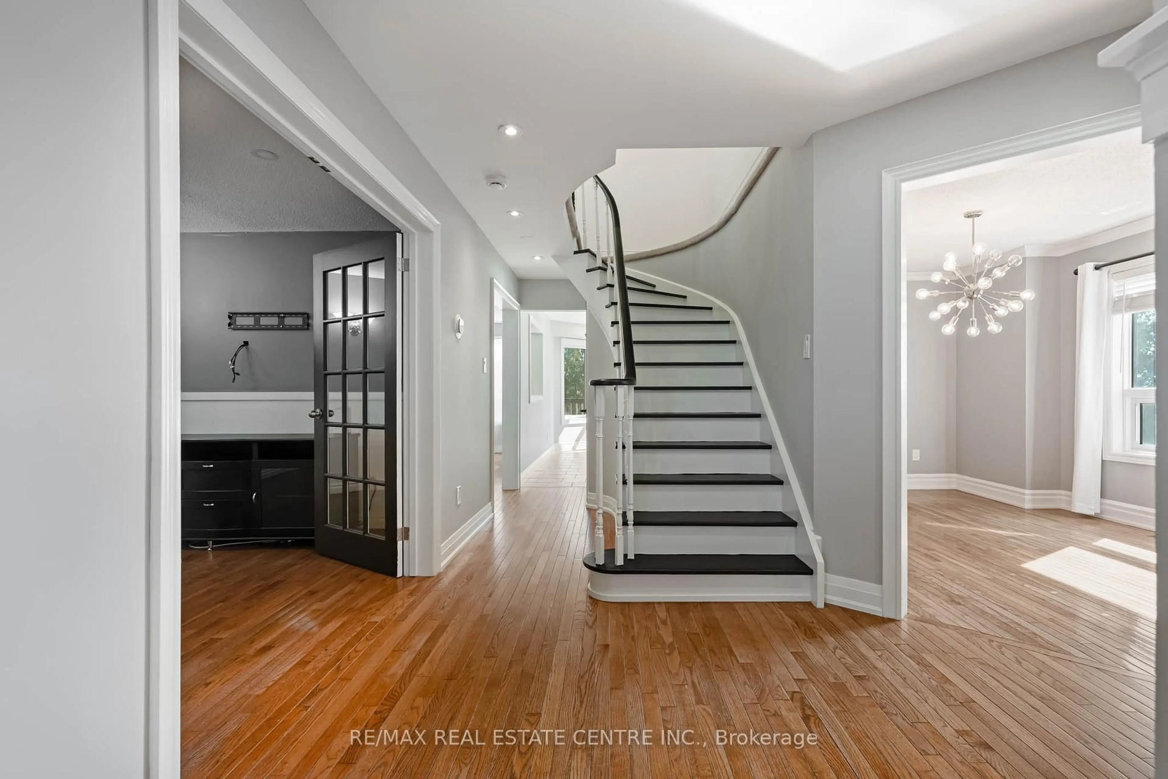 Unknown for 292 Lisa Marie Dr, Orangeville Ontario L9W 4P4