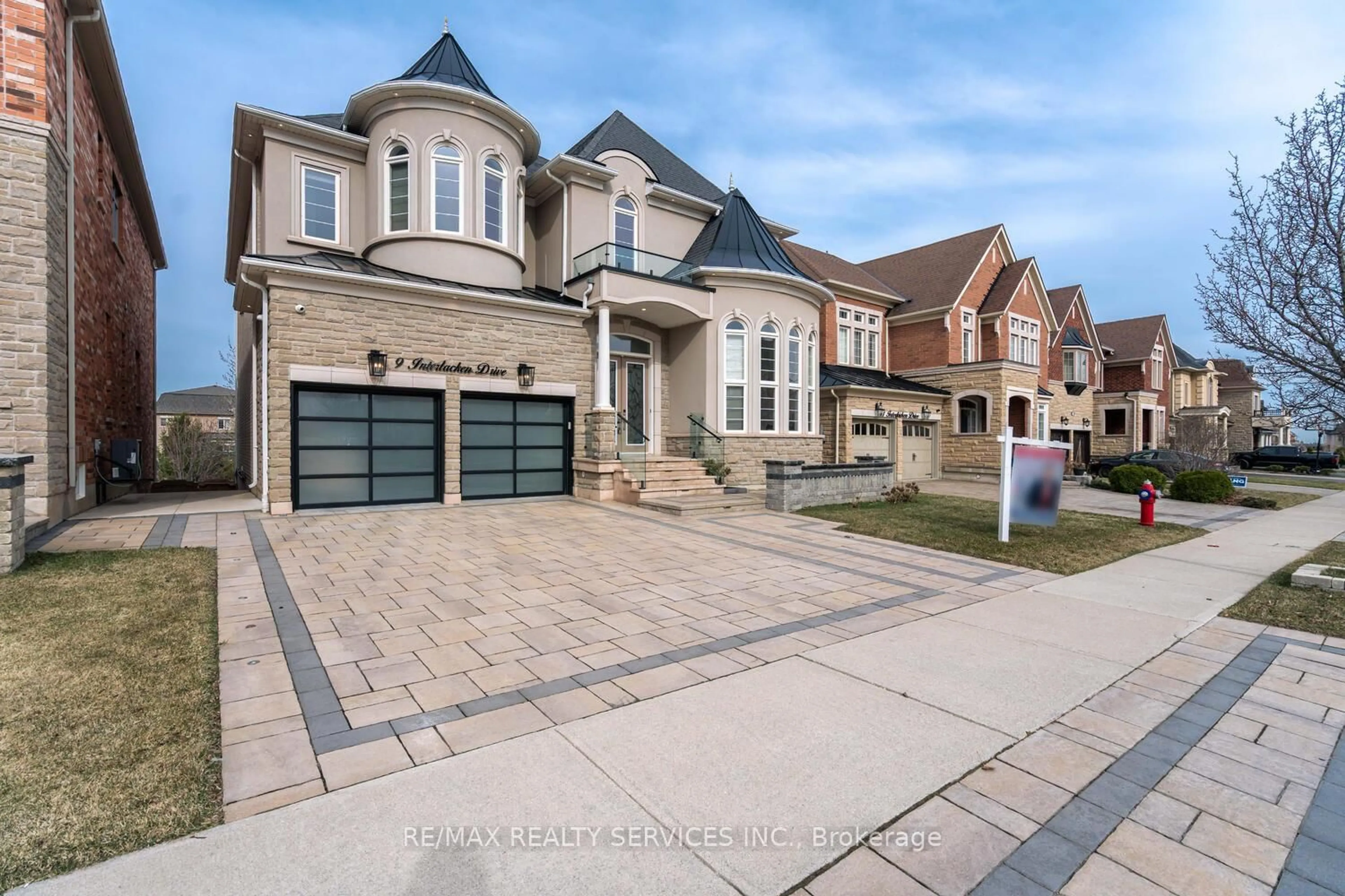 Home with brick exterior material, street for 9 Interlacken Dr, Brampton Ontario L6X 0Y1