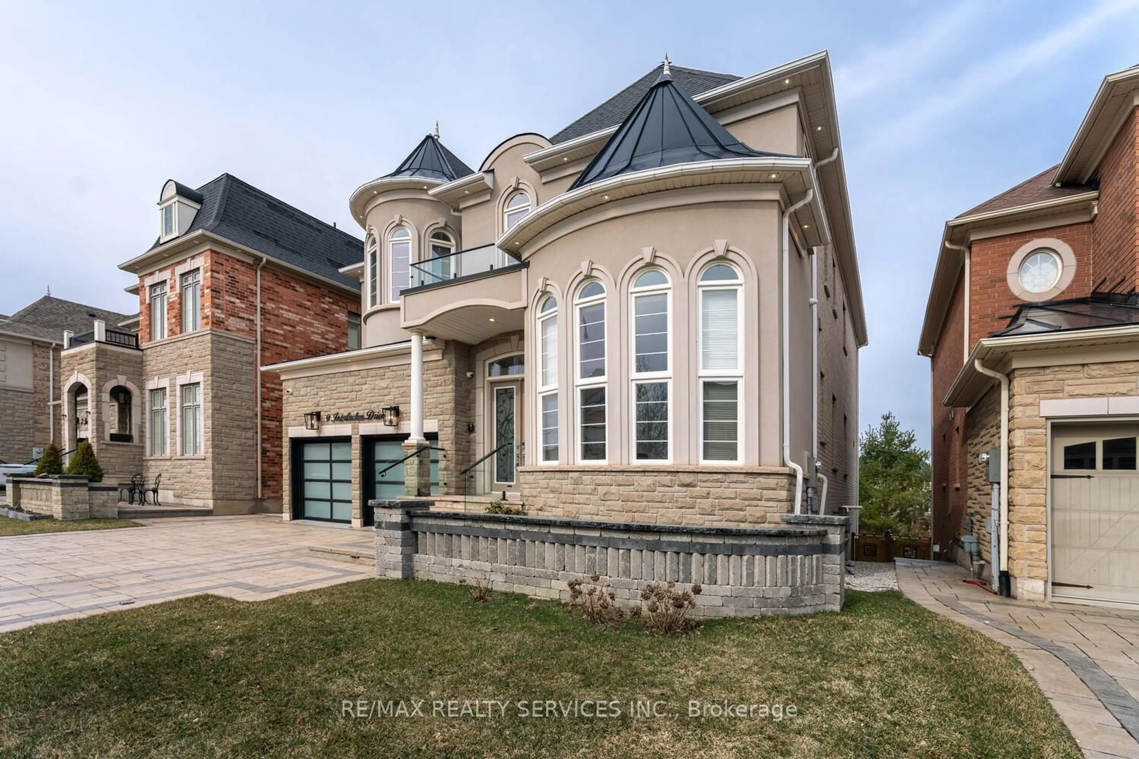 Home with brick exterior material, street for 9 Interlacken Dr, Brampton Ontario L6X 0Y1