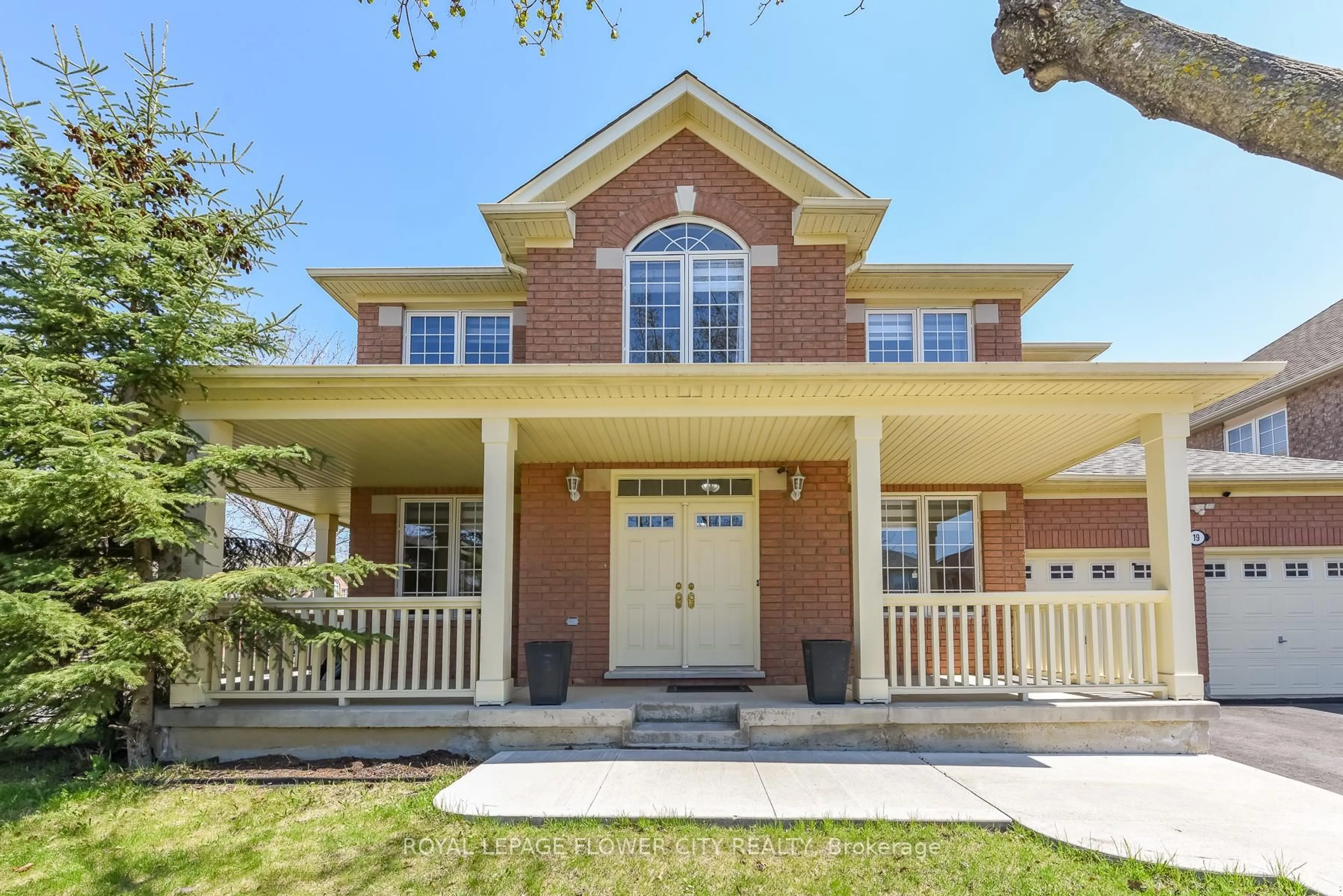 Home with brick exterior material, street for 19 Maldives Cres, Brampton Ontario L6P 1L5