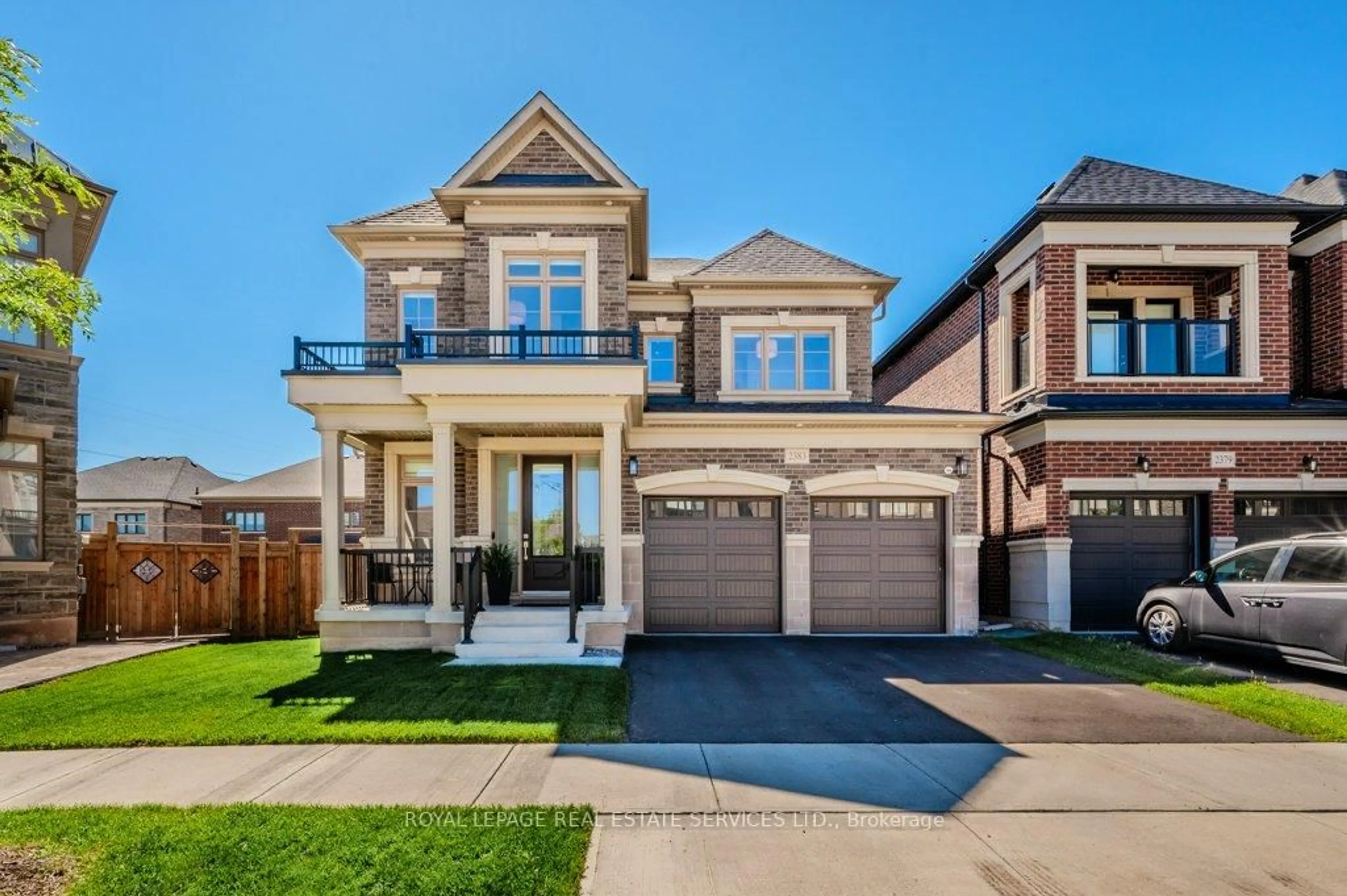 Home with brick exterior material, street for 2383 Irene Cres, Oakville Ontario L6M 5M3