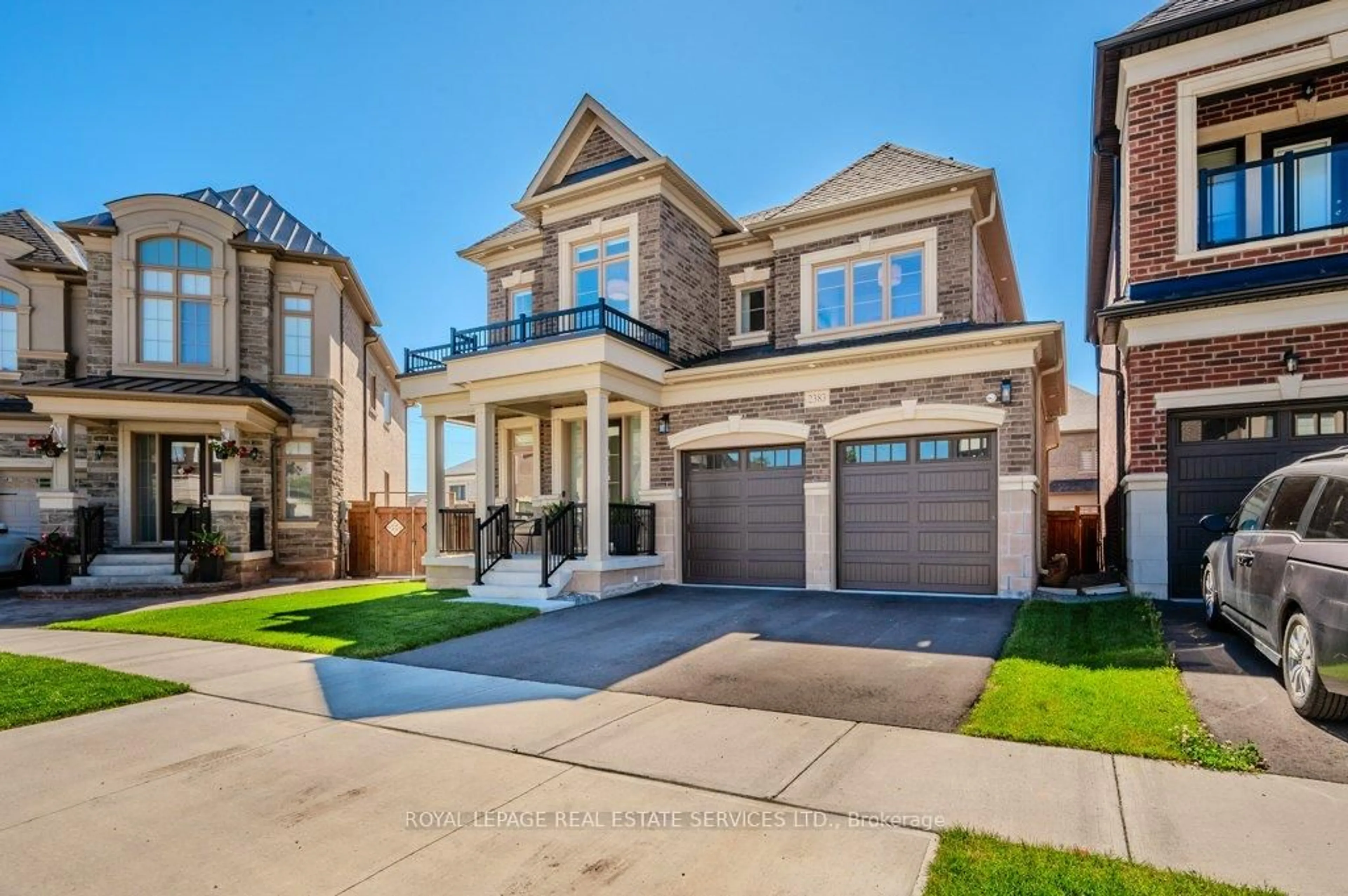 Home with brick exterior material, street for 2383 Irene Cres, Oakville Ontario L6M 5M3