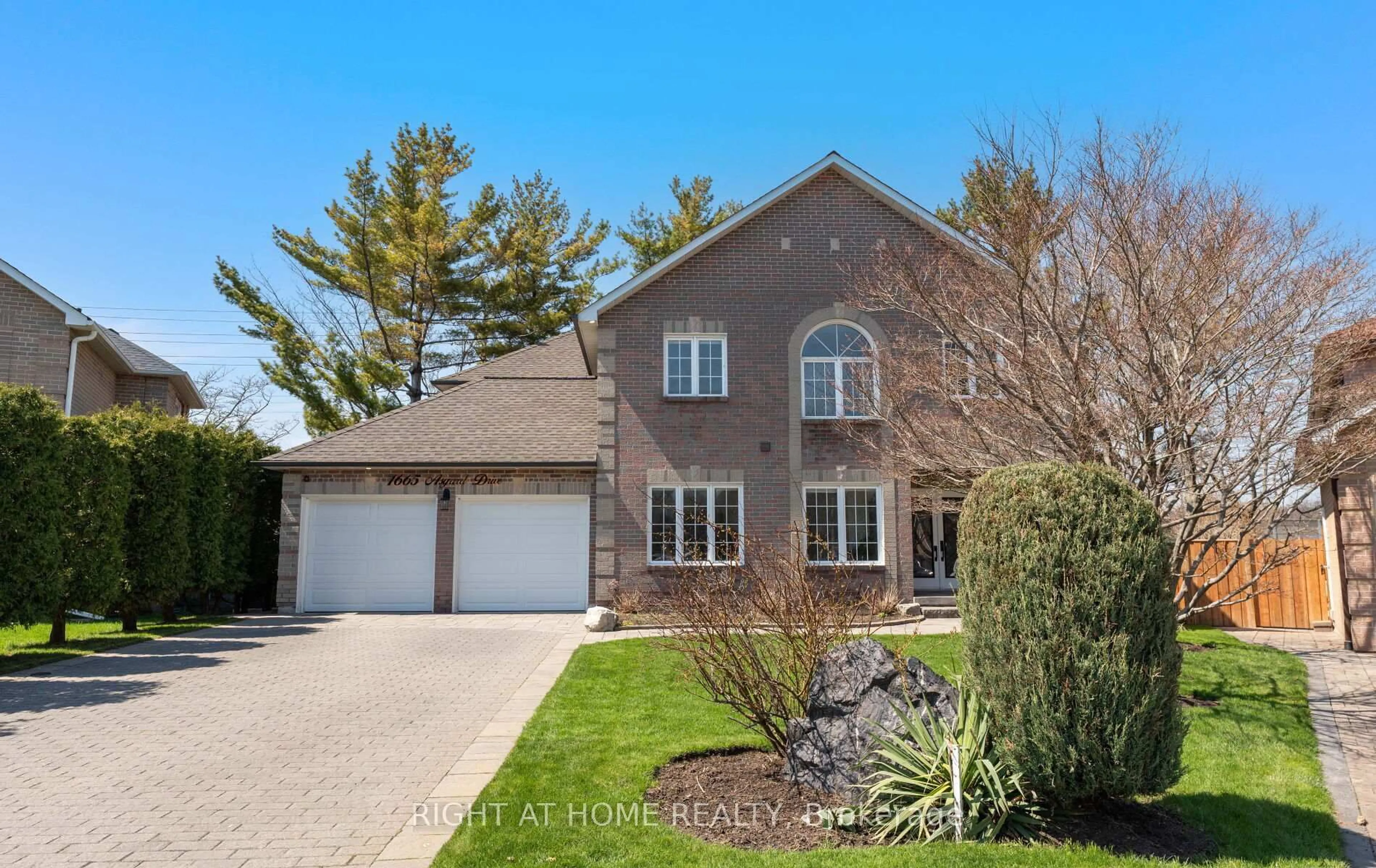 Home with brick exterior material, street for 1665 Asgard Dr, Mississauga Ontario L5E 3G5