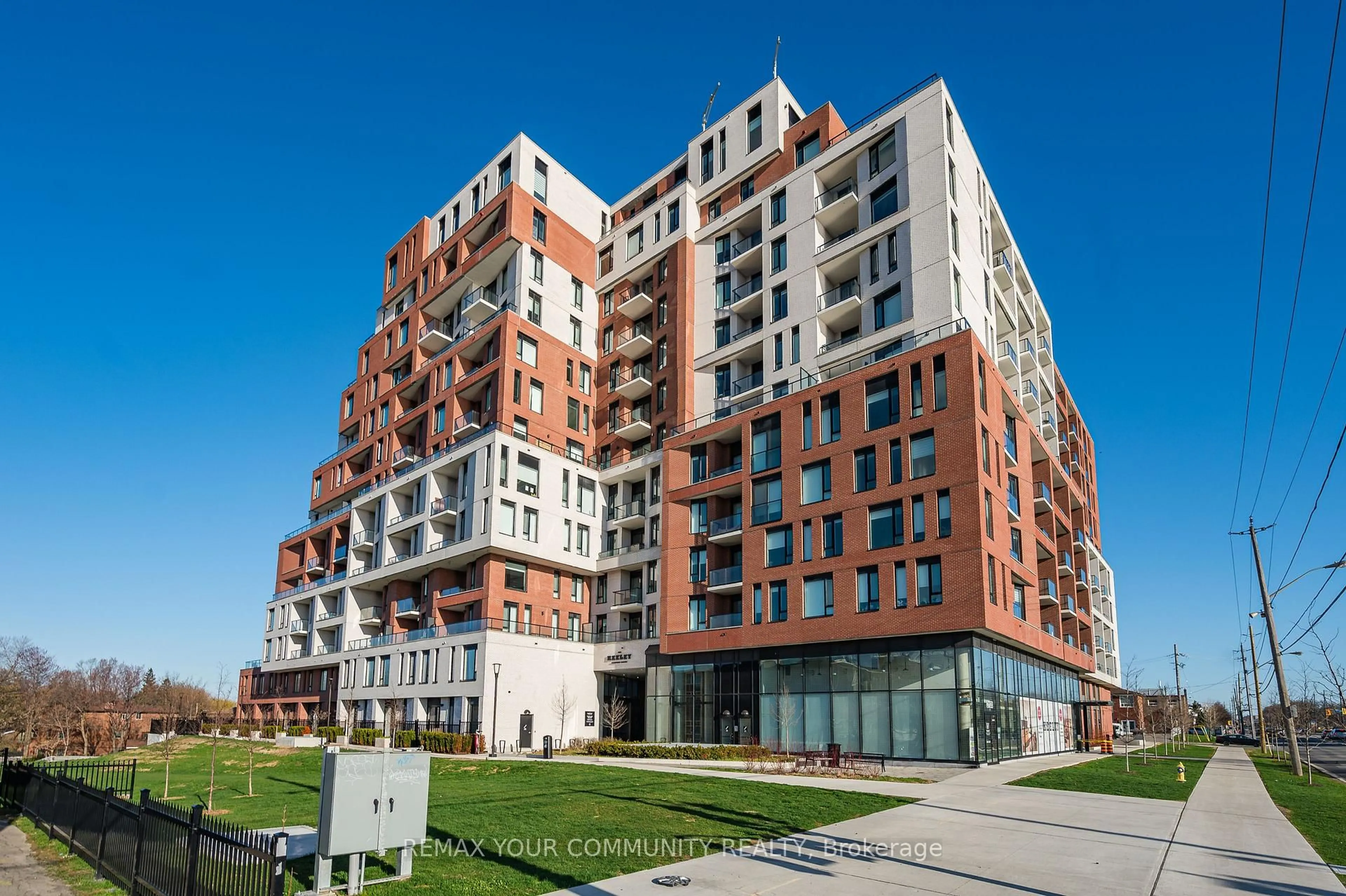 Unknown for 3100 Keele St #614, Toronto Ontario M3M 0E1