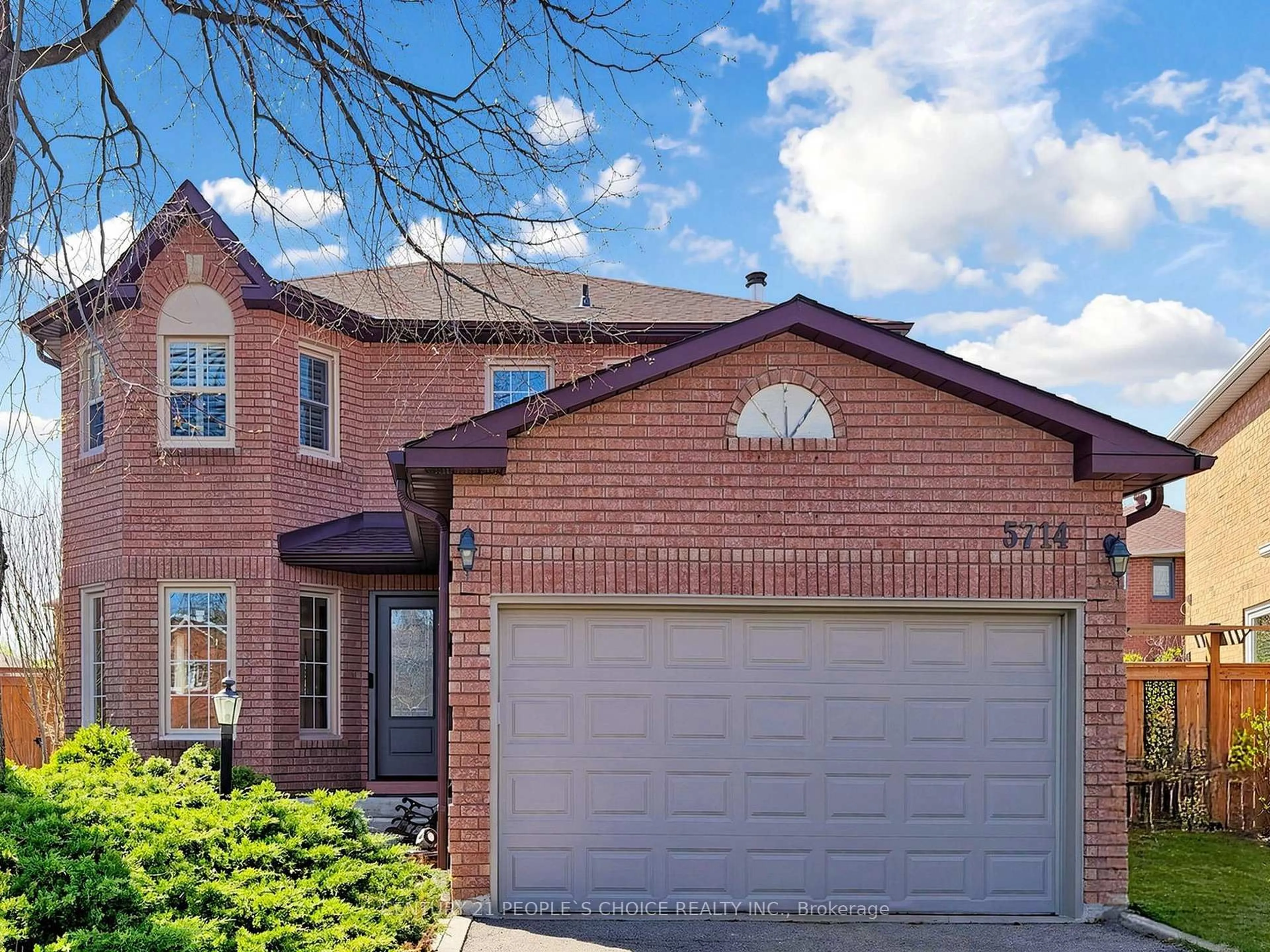 Home with brick exterior material, street for 5714 Colby Crt, Mississauga Ontario L5M 4S7