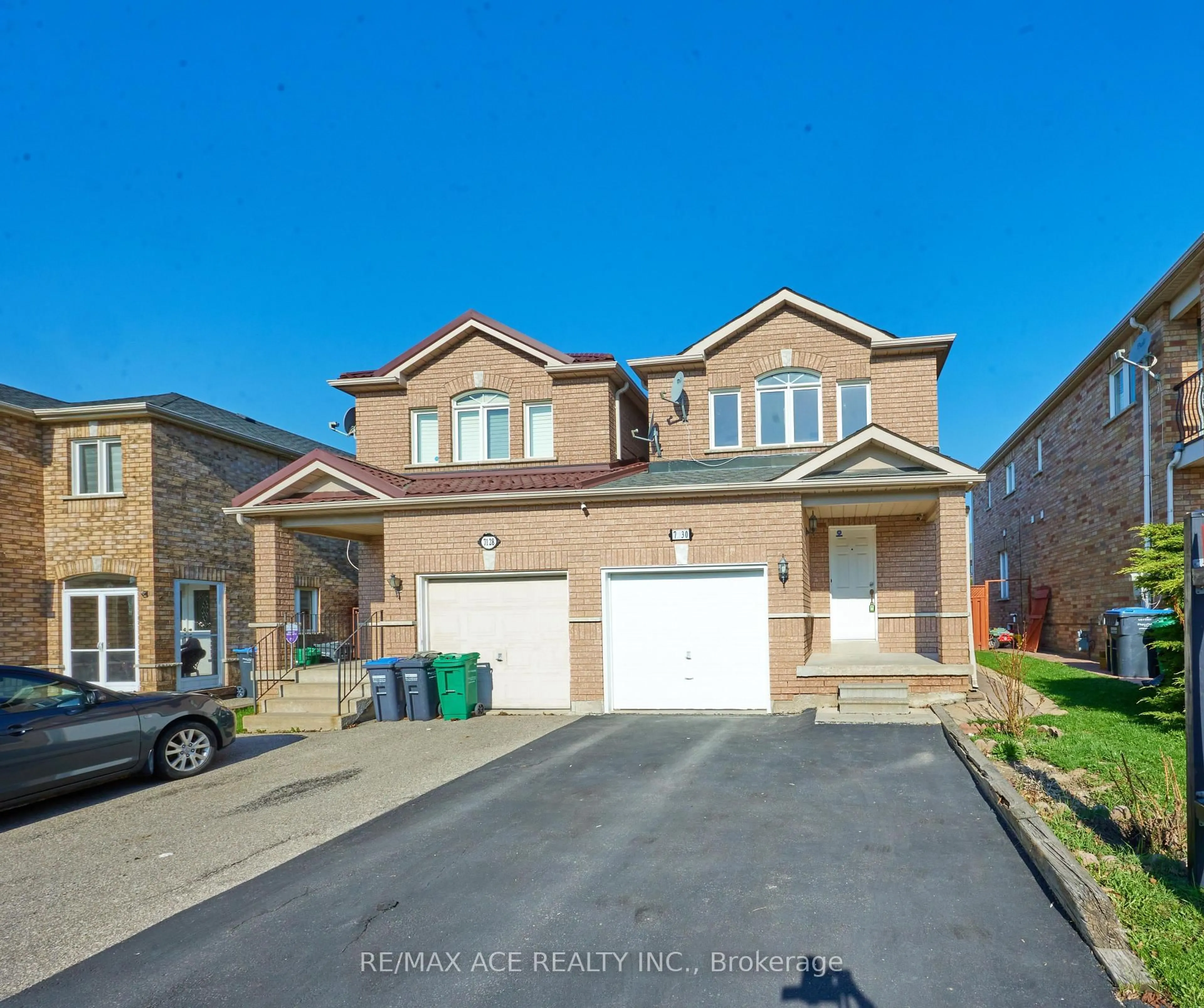 Unknown for 7130 Para Pl, Mississauga Ontario L5W 1L5