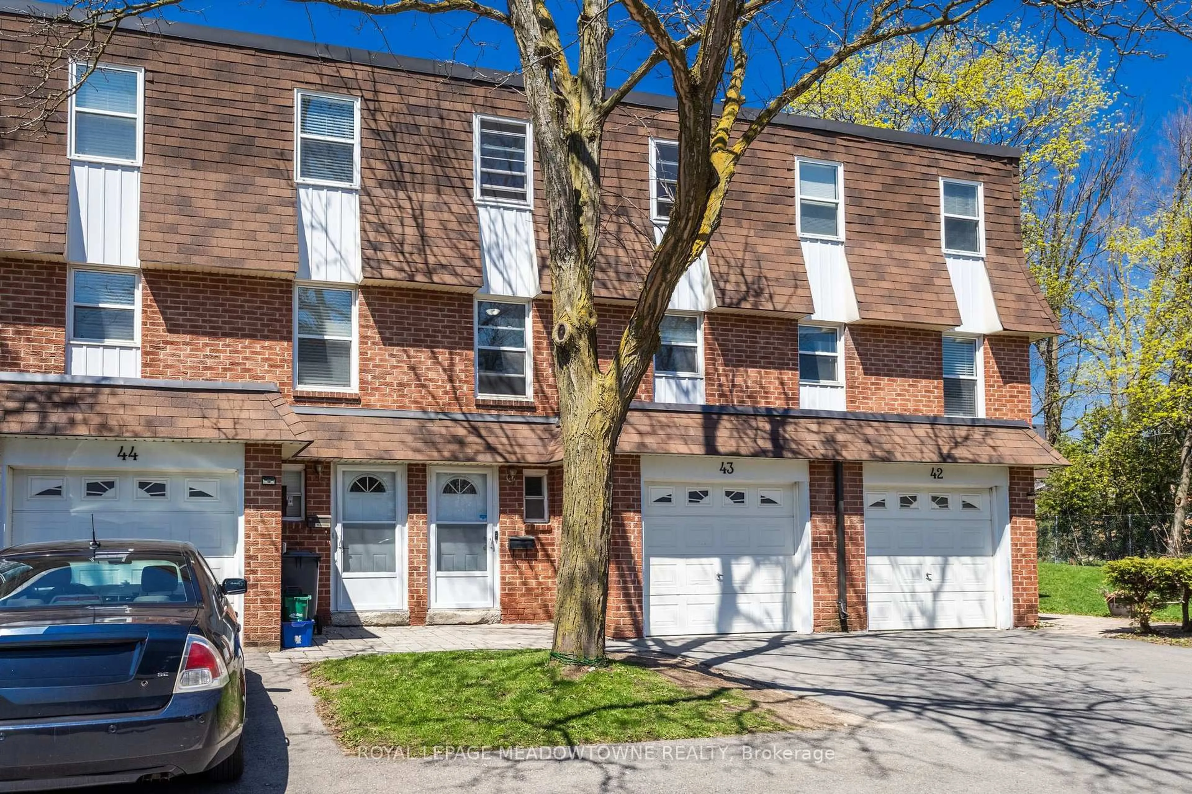 Home with brick exterior material, street for 235 Bronte St #43, Milton Ontario L9T 3V8