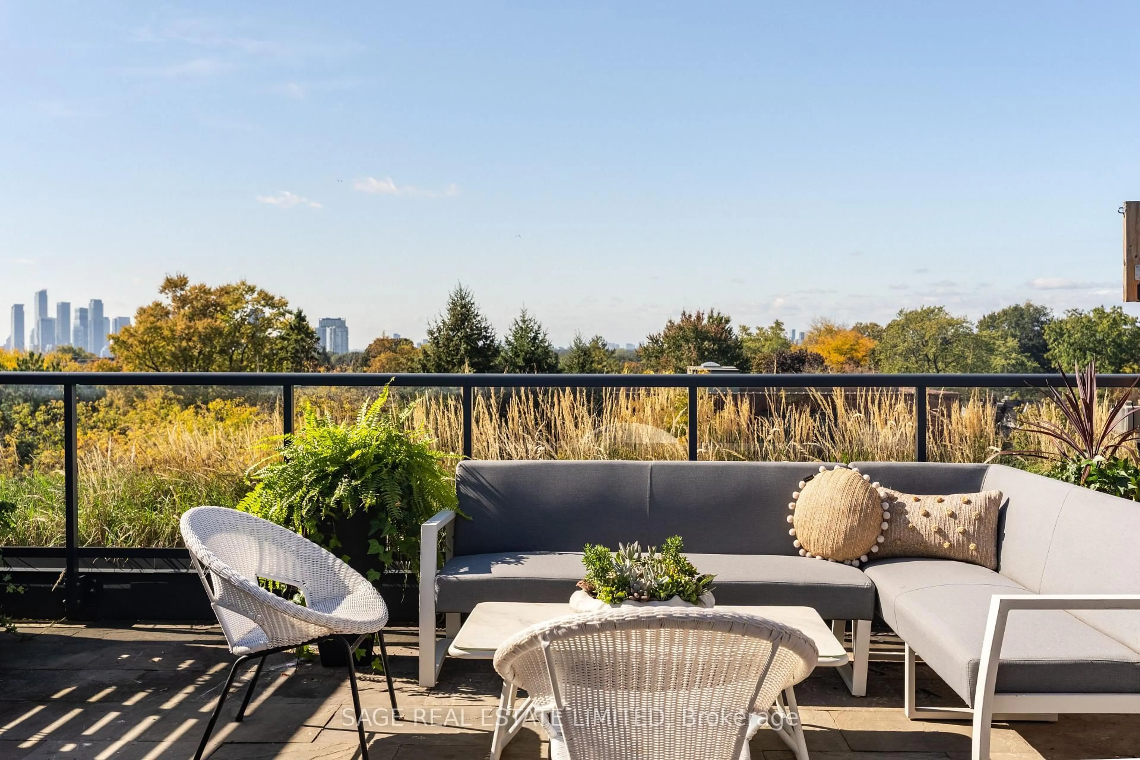 Patio, water/lake/river/ocean view for 35 Wabash Ave #321, Toronto Ontario M6R 0A9