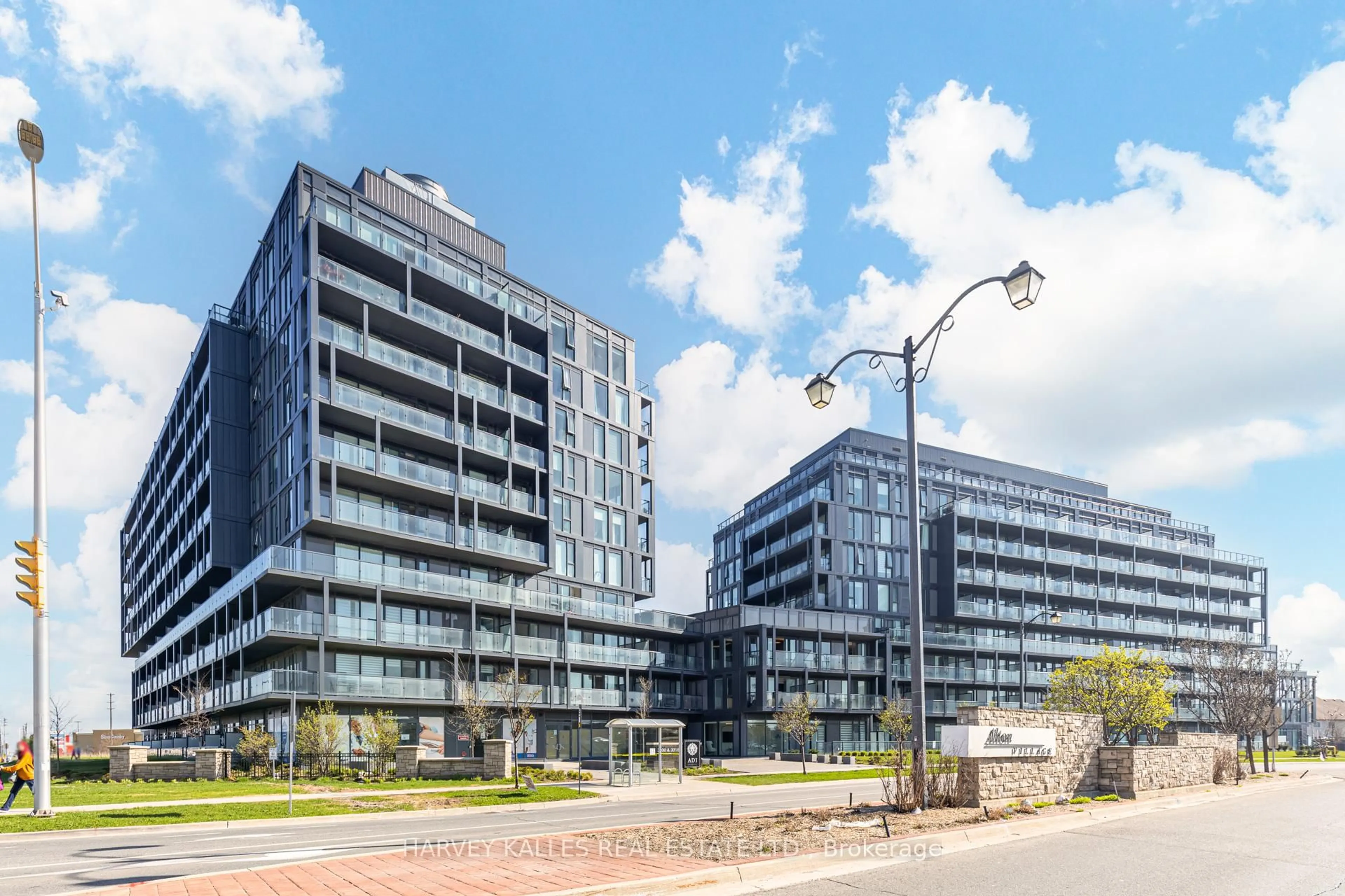 Unknown for 3200 Dakota Common #B814, Burlington Ontario L7M 2A7