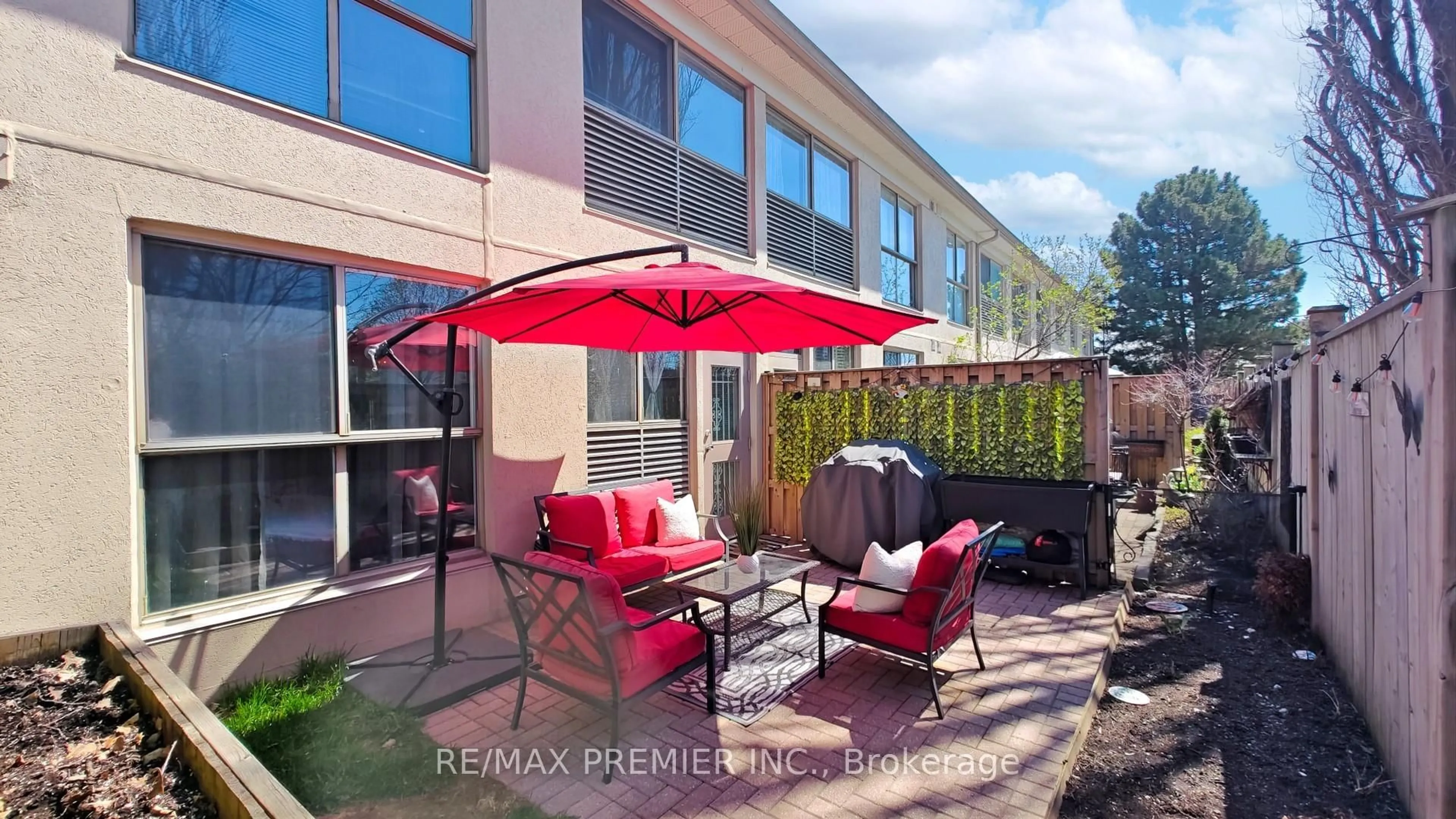 Patio, street for 8351 Mclaughlin Rd #127, Brampton Ontario L6Y 4H8
