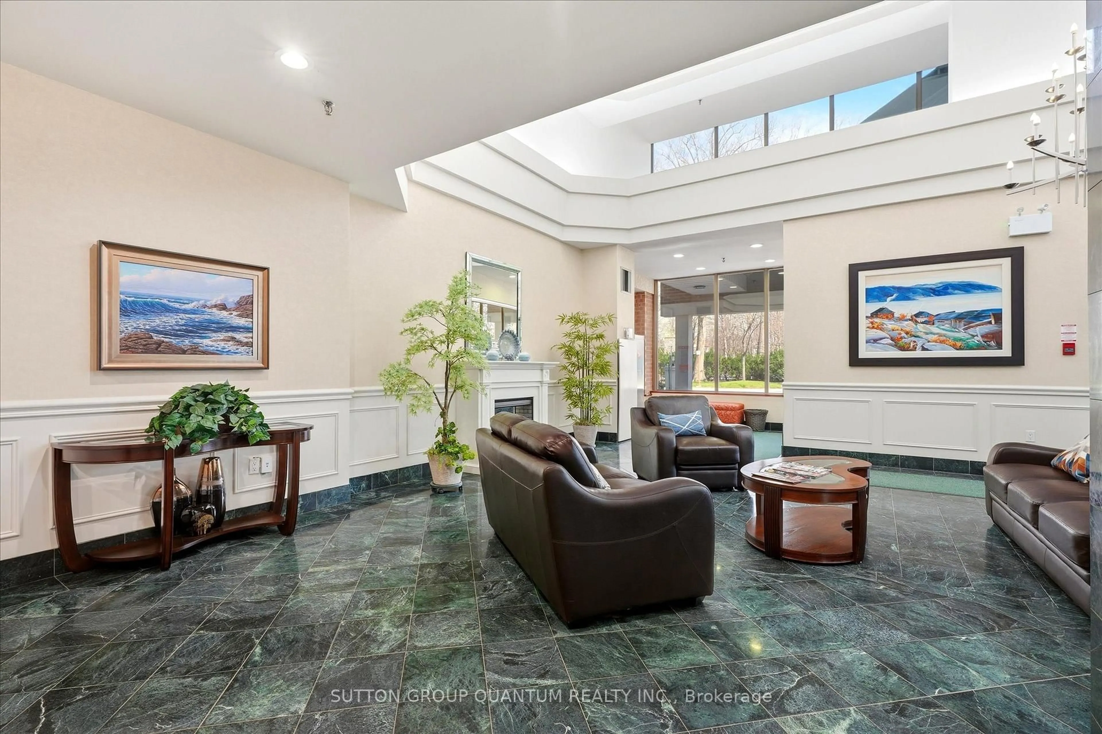 Lobby for 1271 Walden Circ #403, Mississauga Ontario L5J 4R4