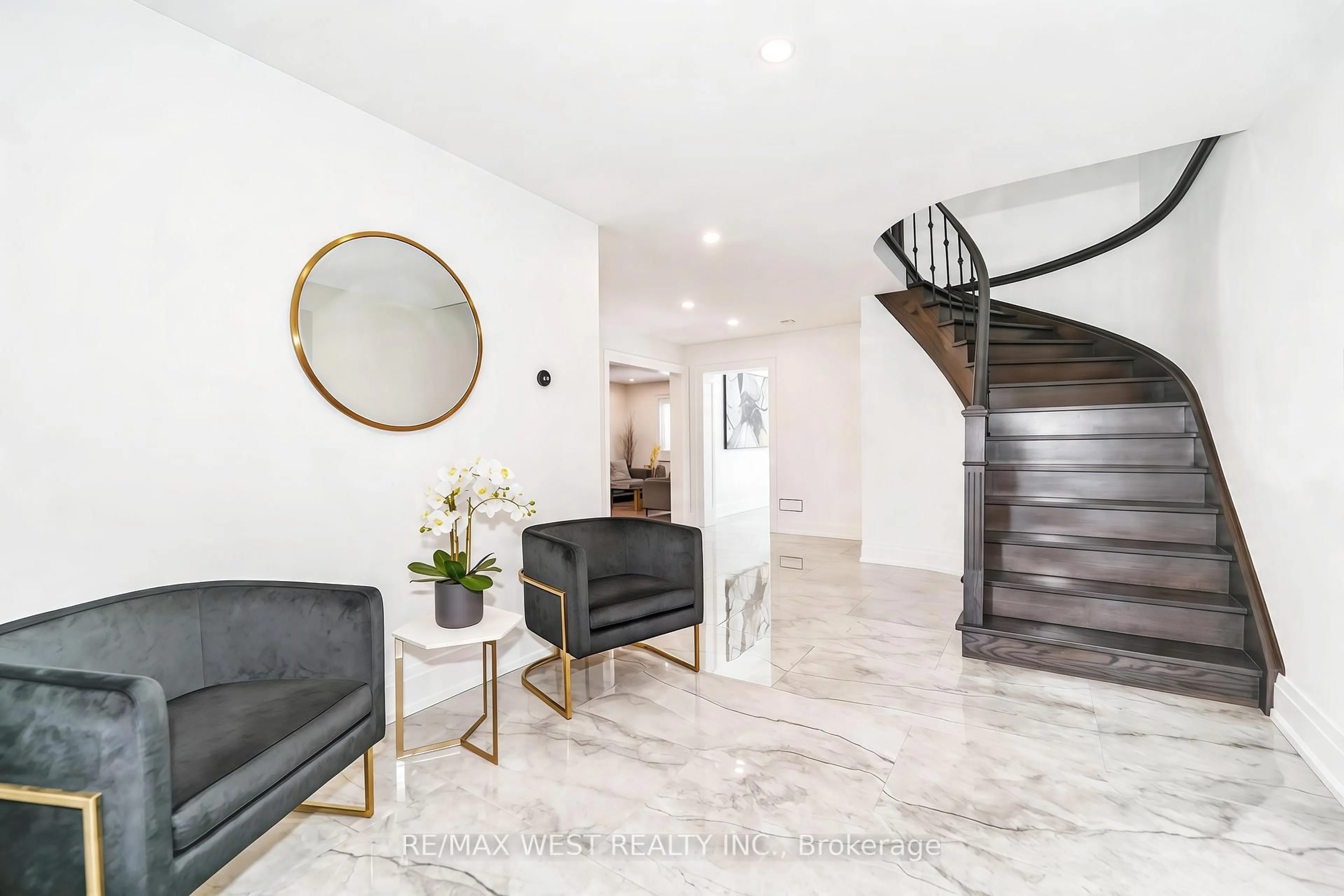 Unknown for 108 Poplar Heights Dr, Toronto Ontario M9A 4Z4