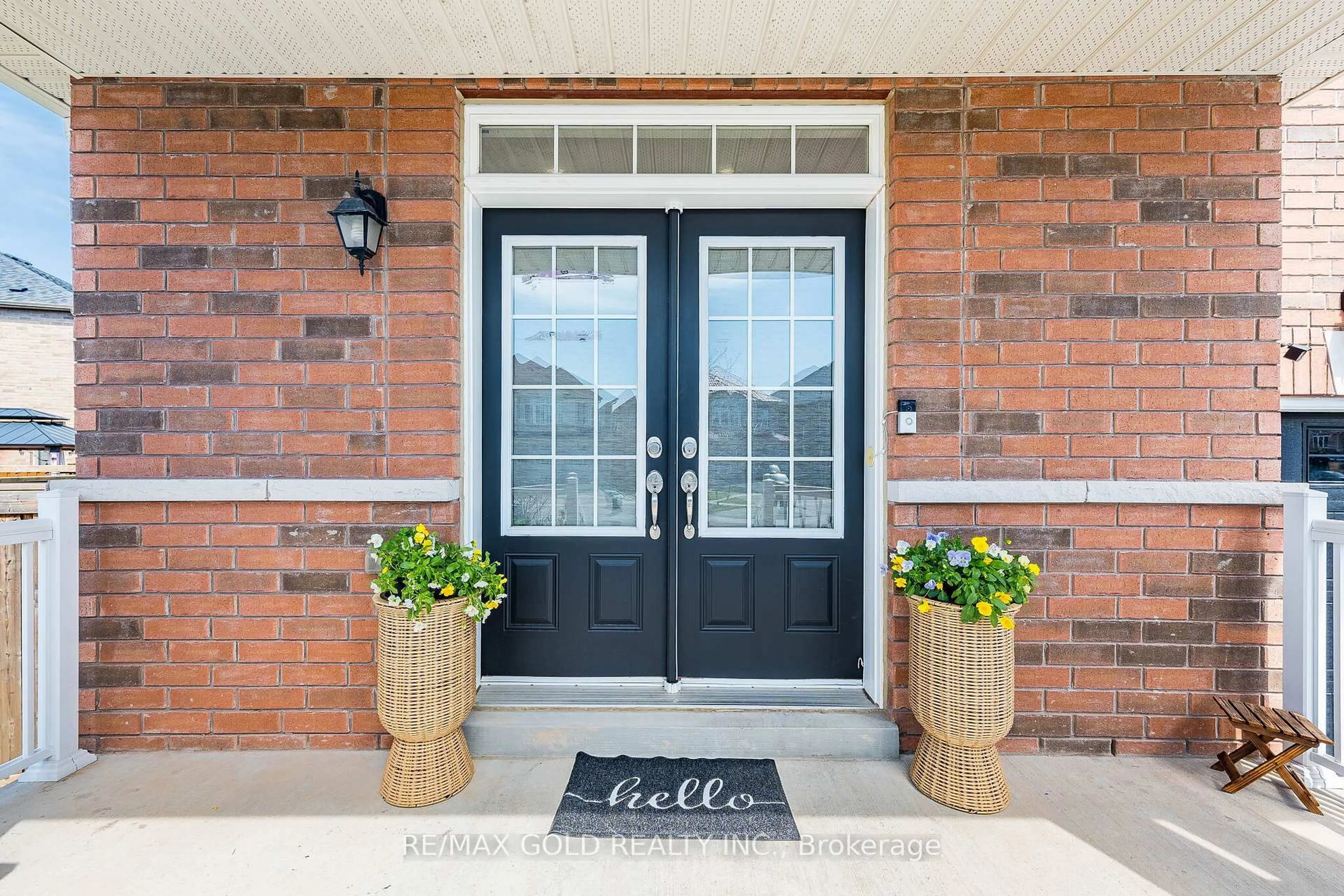 Indoor entryway for 253 Elbern Markell Dr, Brampton Ontario L6X 3C3