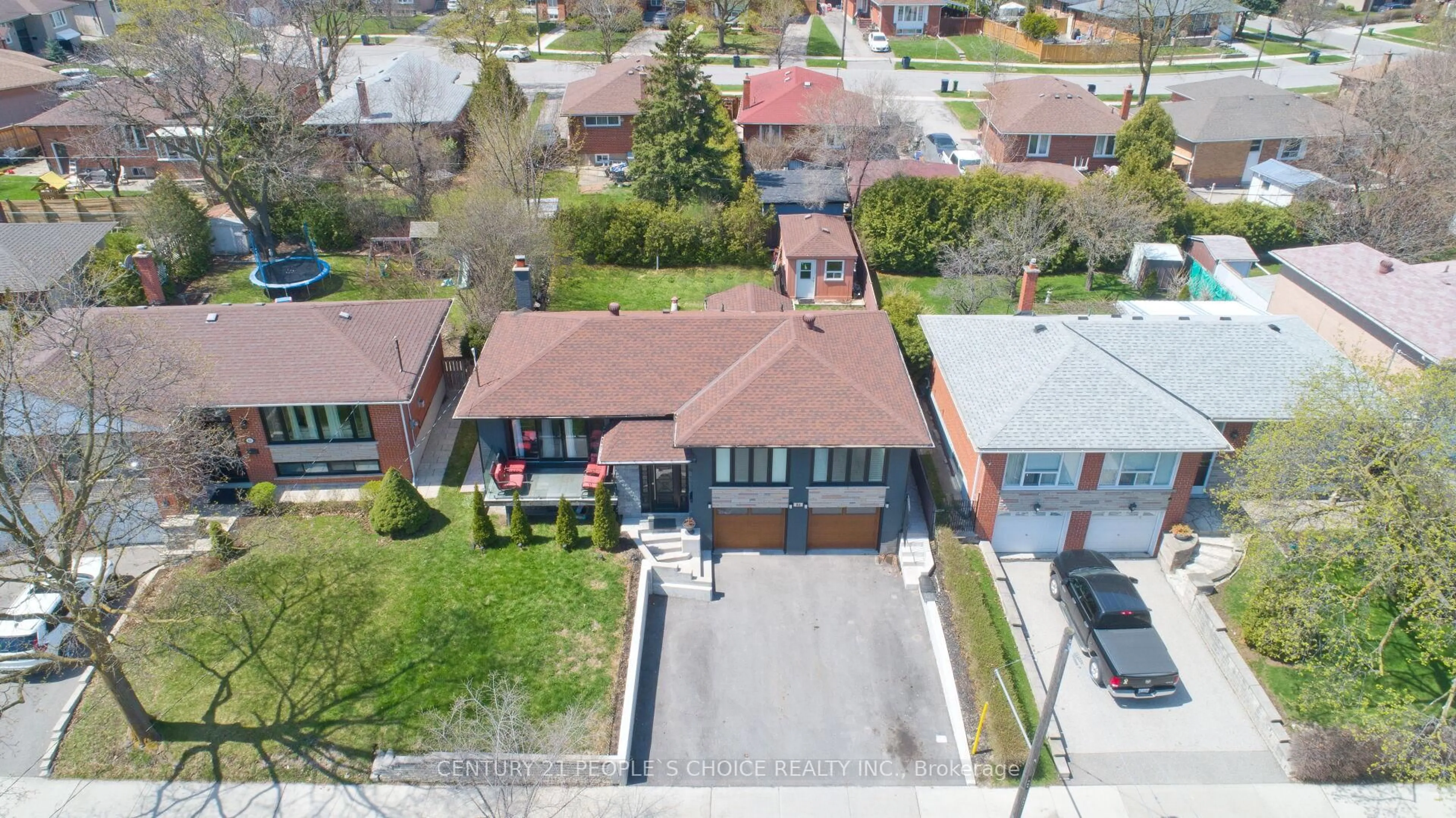 A pic from outside/outdoor area/front of a property/back of a property/a pic from drone, street for 50 Jeffcoat Dr, Toronto Ontario M9W 3B7