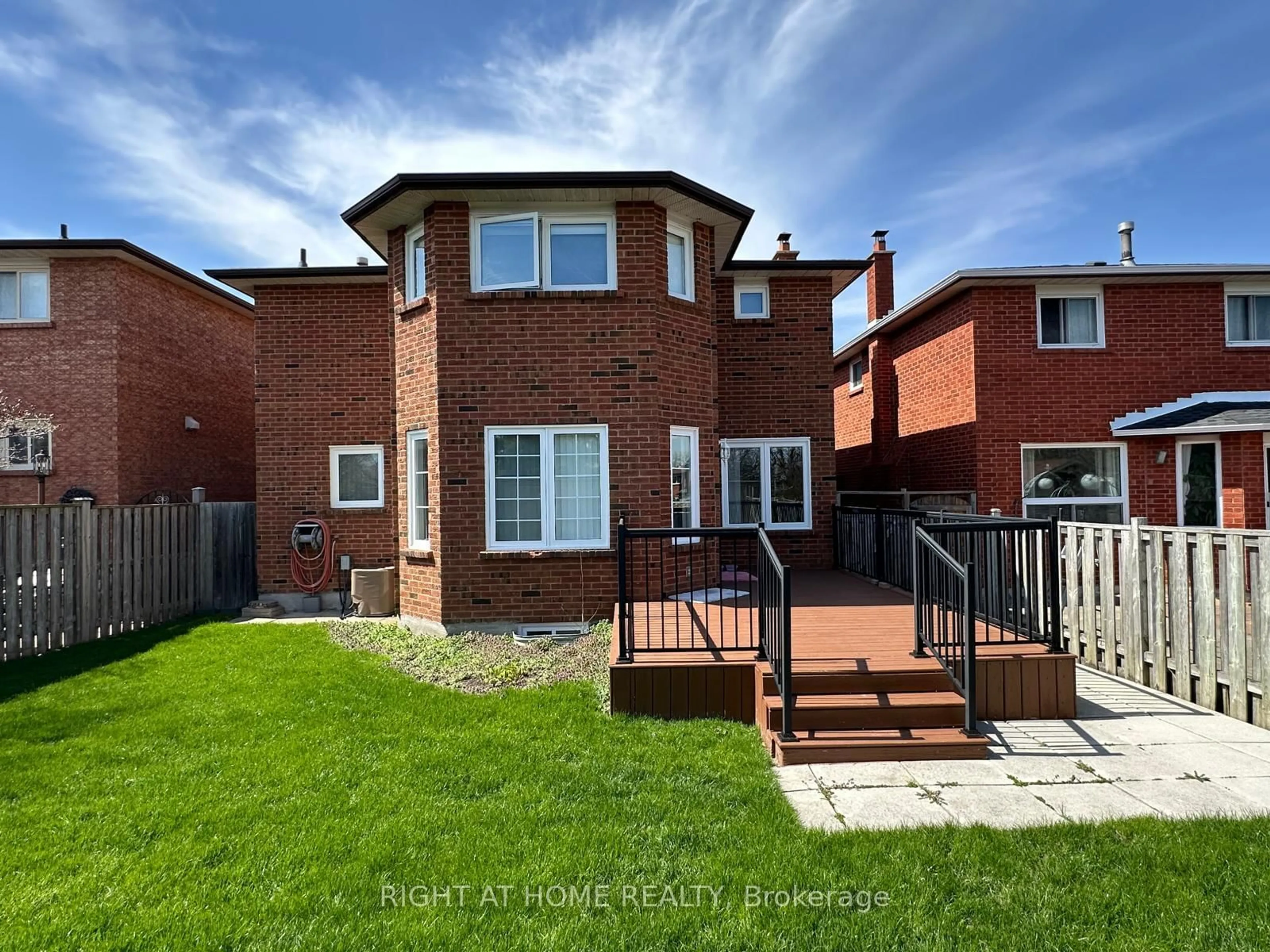 Home with brick exterior material, street for 874 Wetherby Lane, Mississauga Ontario L4W 4S9