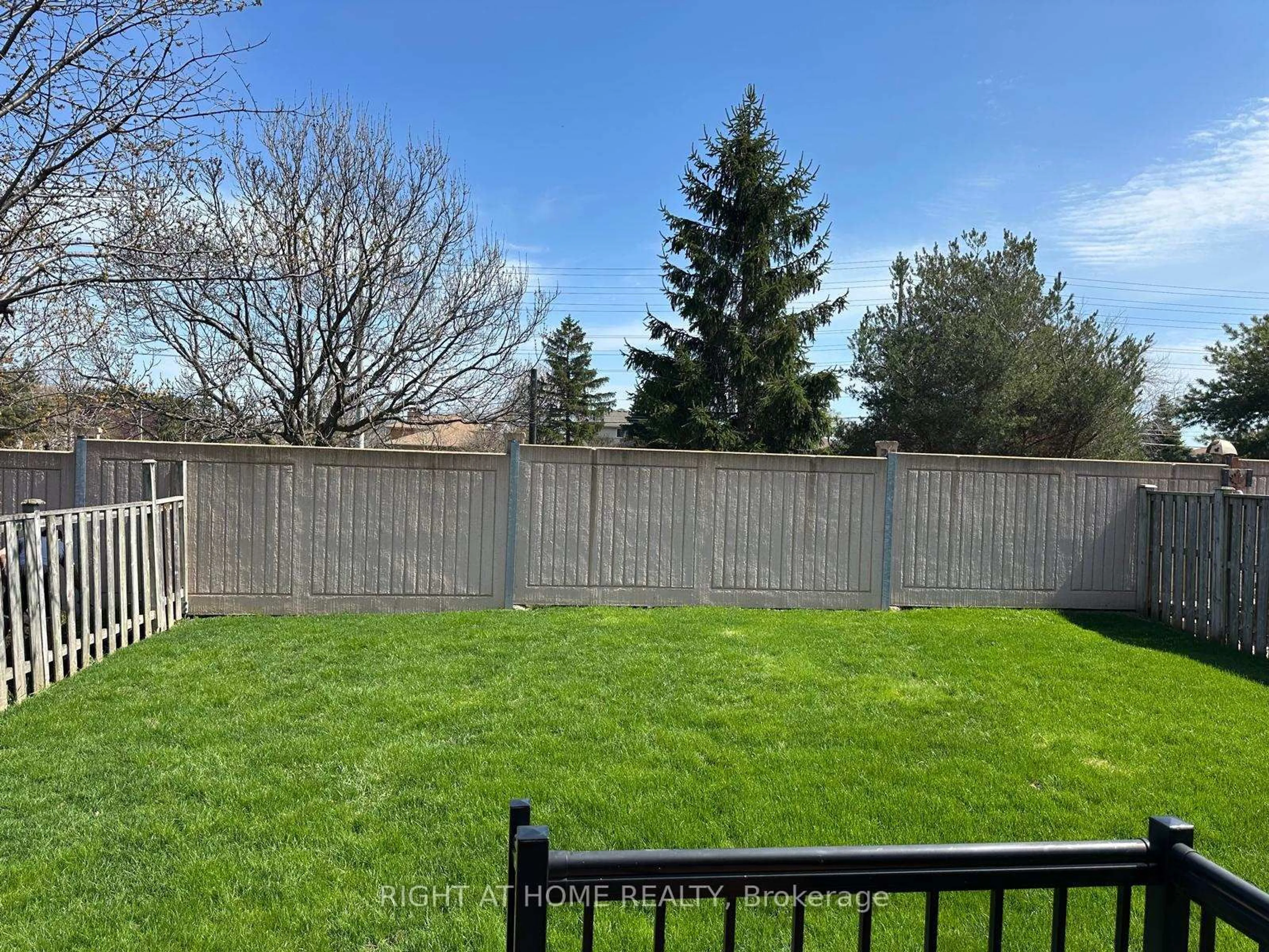 Unknown for 874 Wetherby Lane, Mississauga Ontario L4W 4S9