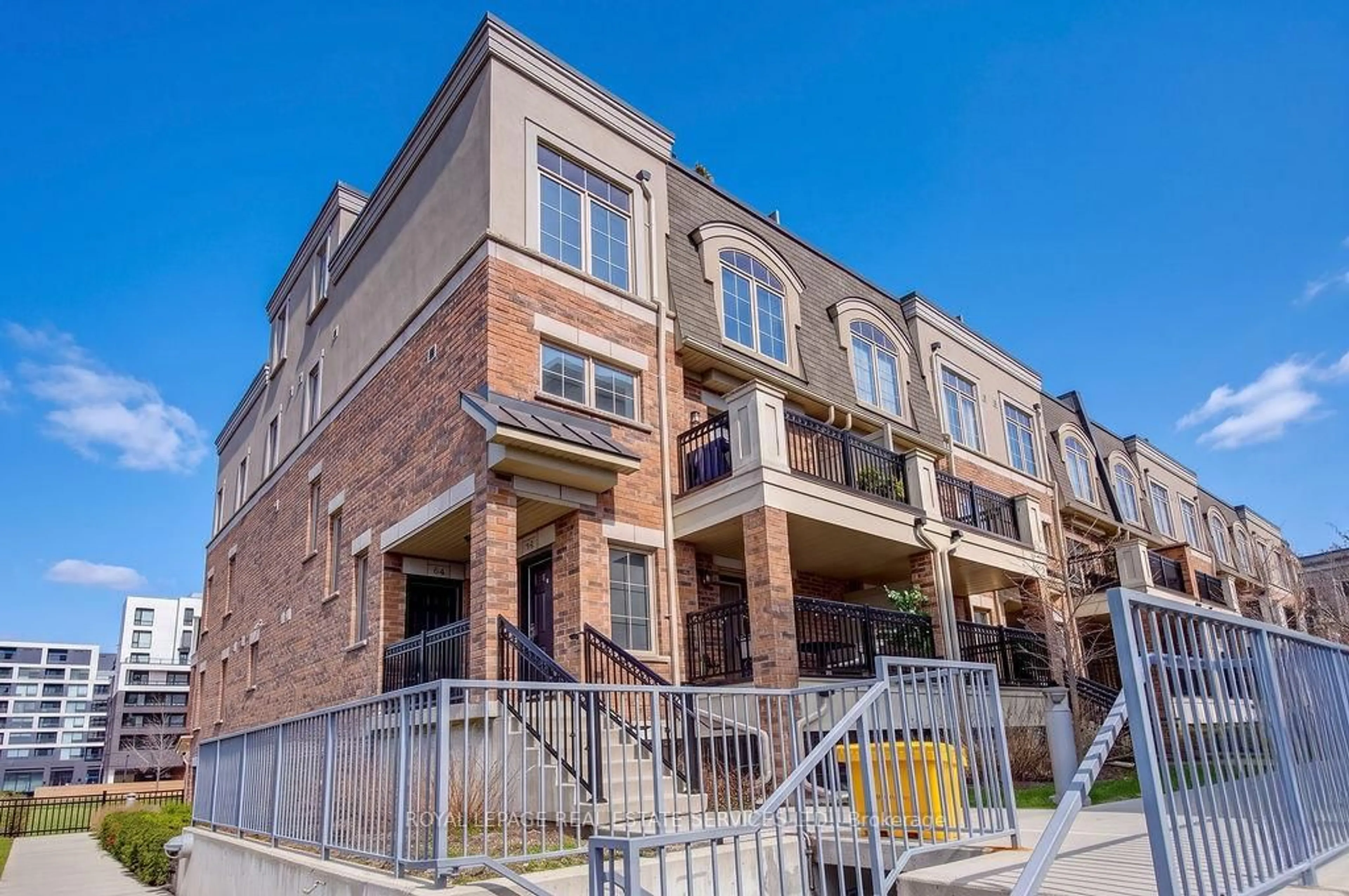 Home with brick exterior material, unknown for 2441 Greenwich Dr #65, Oakville Ontario L6M 0S3