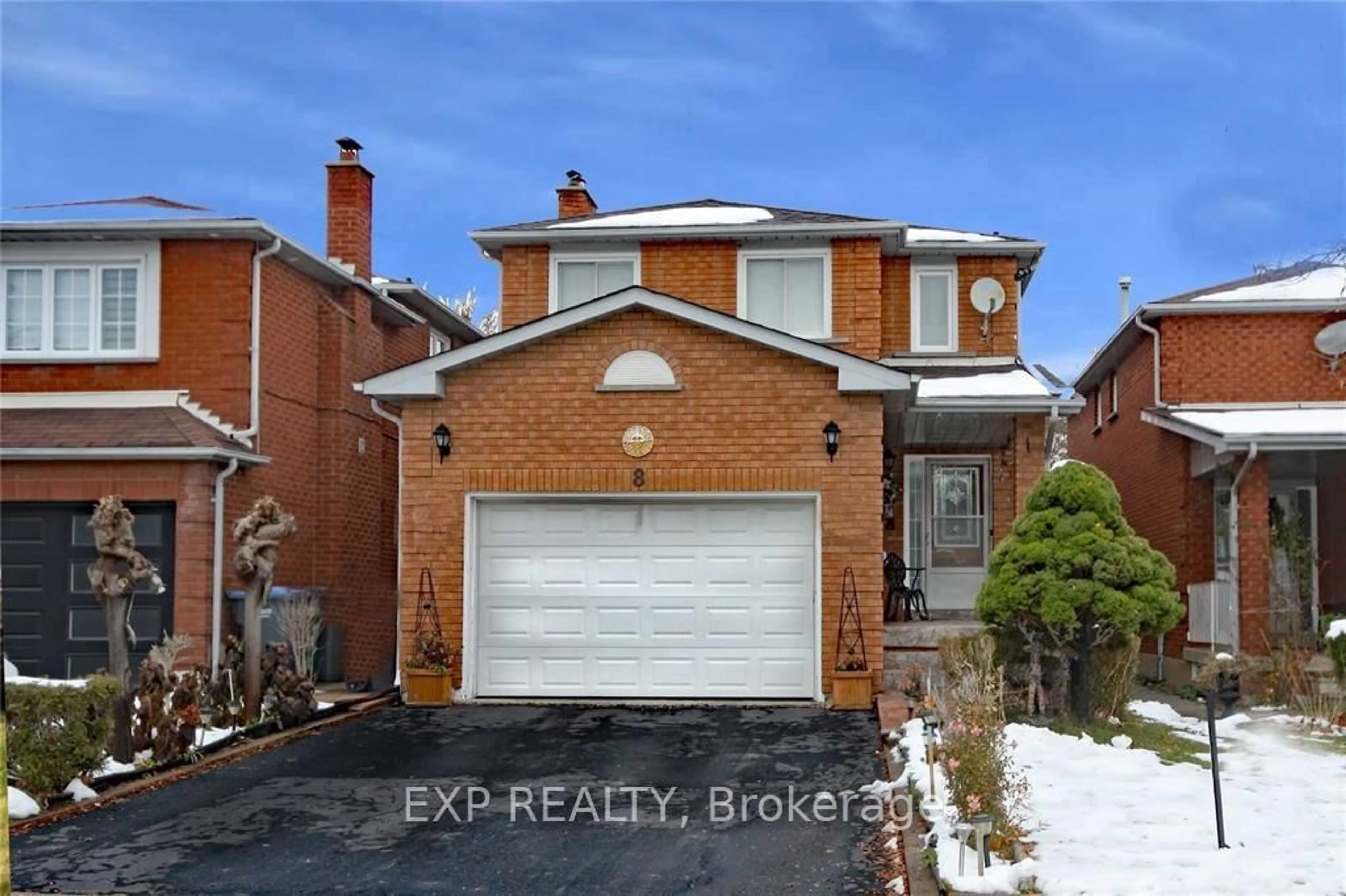 Home with brick exterior material, street for 8 Faywood Dr, Brampton Ontario L6Y 4K3