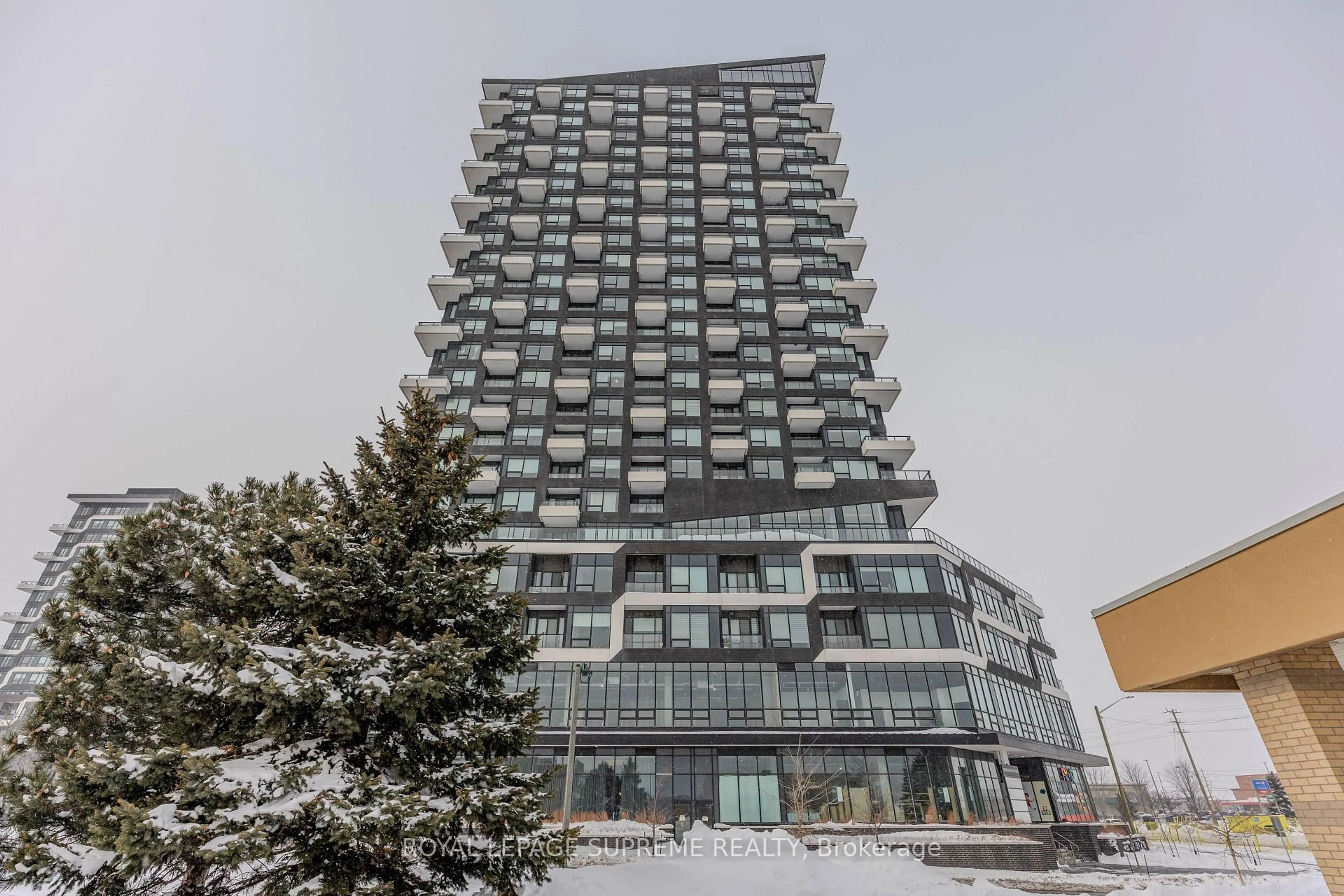 Indoor foyer for 297 Oak Walk Dr #2010, Oakville Ontario L6H 3R6