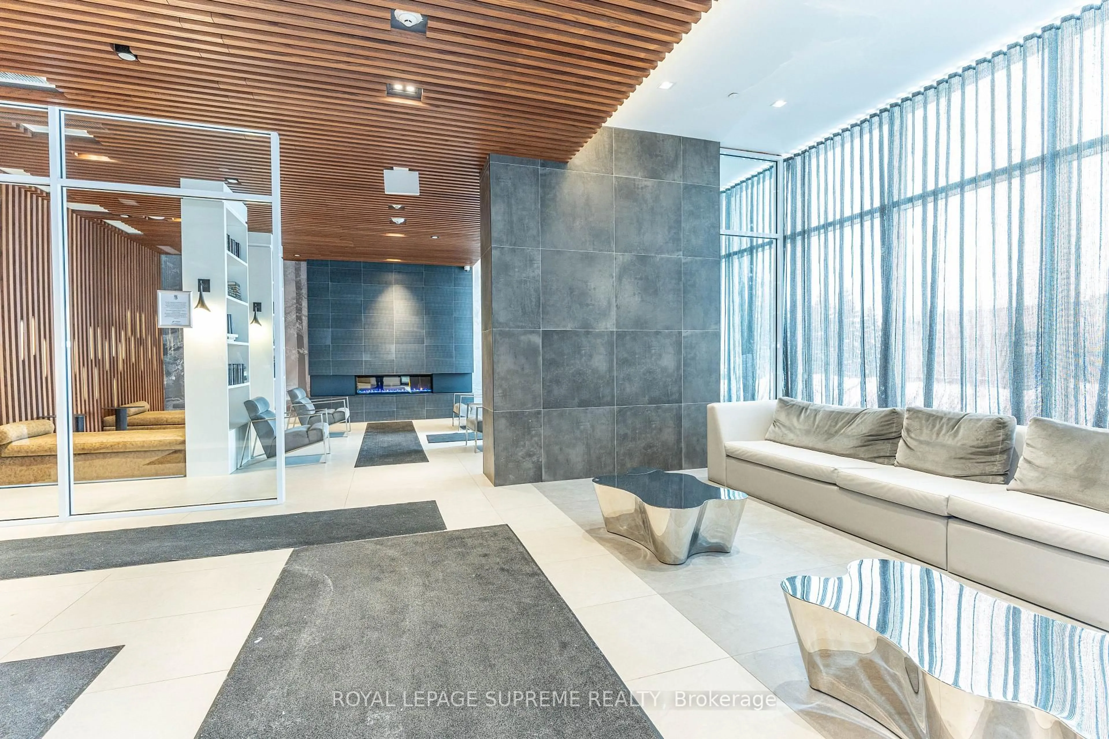 Unknown for 297 Oak Walk Dr #2010, Oakville Ontario L6H 3R6