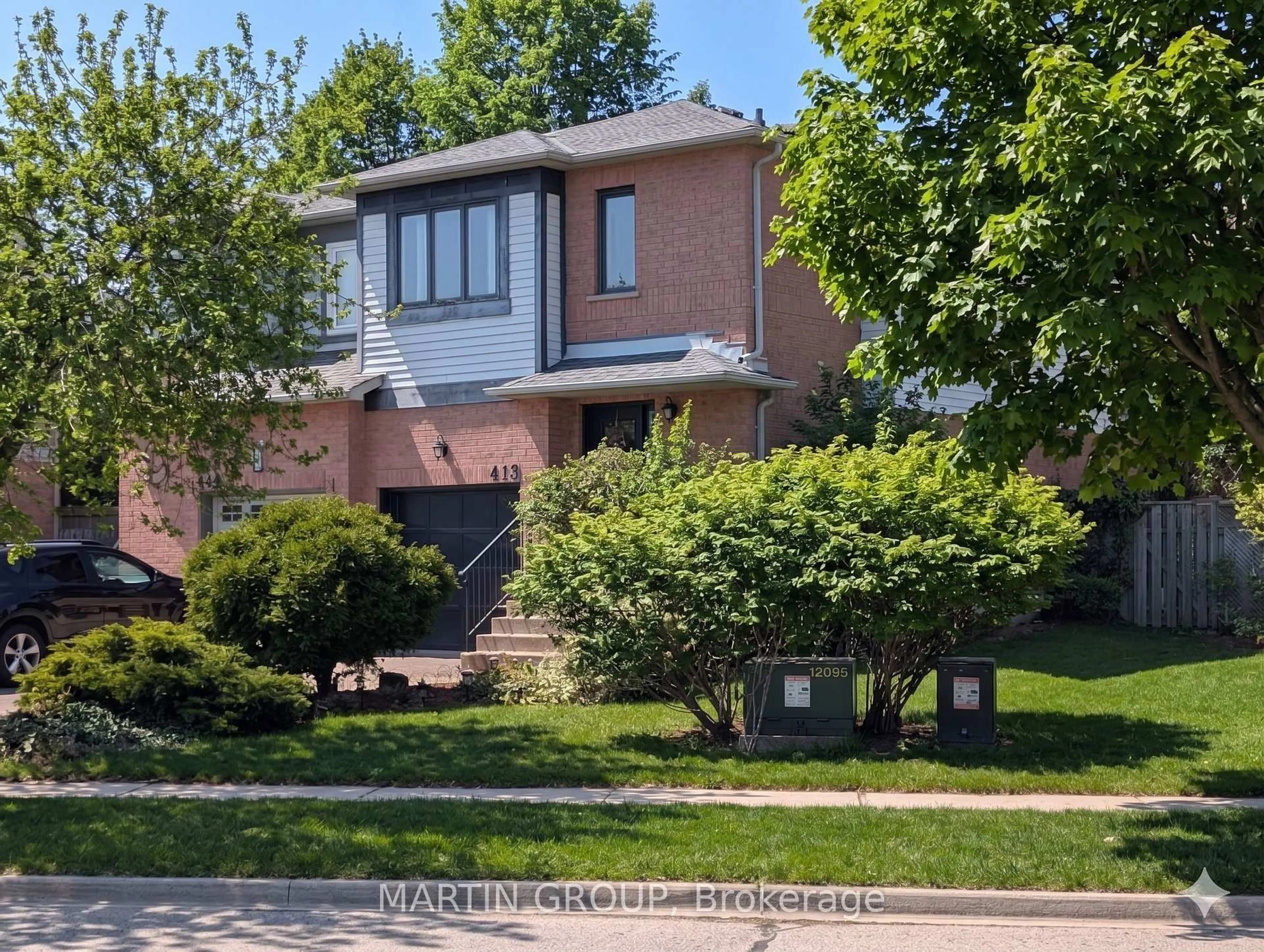 Home with brick exterior material, street for 413 Levanna Lane, Oakville Ontario L6H 6B8