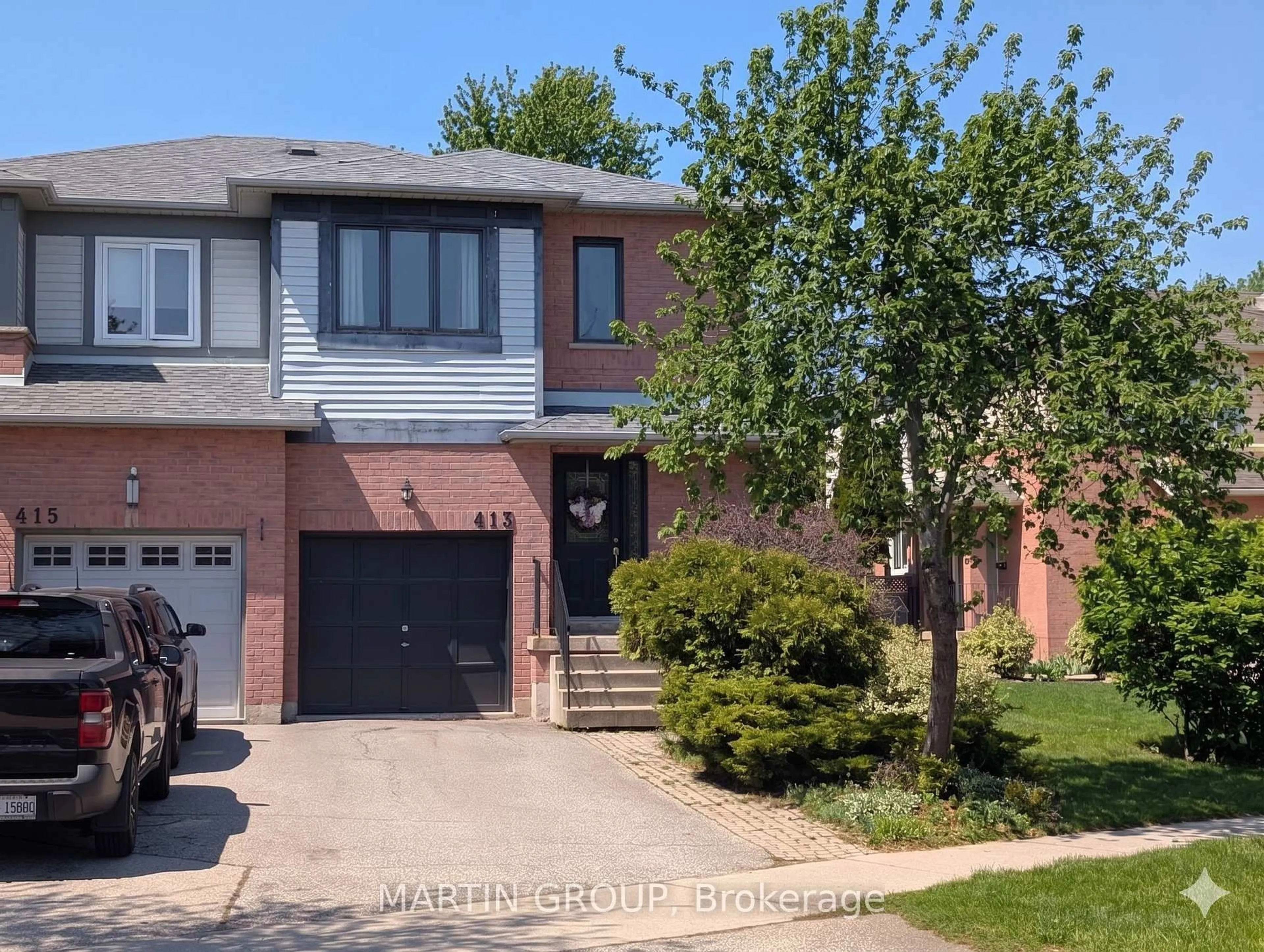 Home with brick exterior material, street for 413 Levanna Lane, Oakville Ontario L6H 6B8