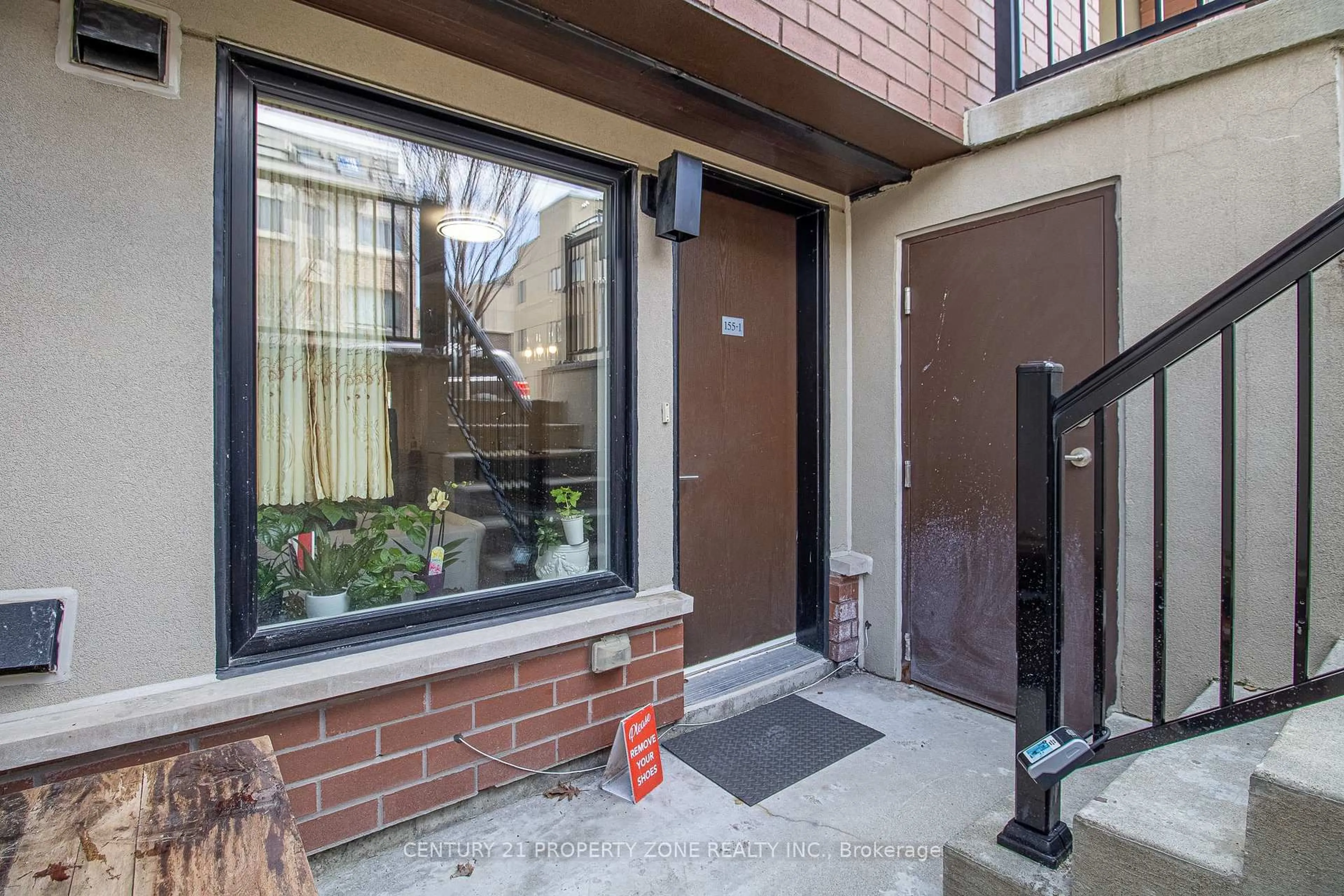 Unknown for 155 William Duncan Rd #1, Toronto Ontario M3K 0B9