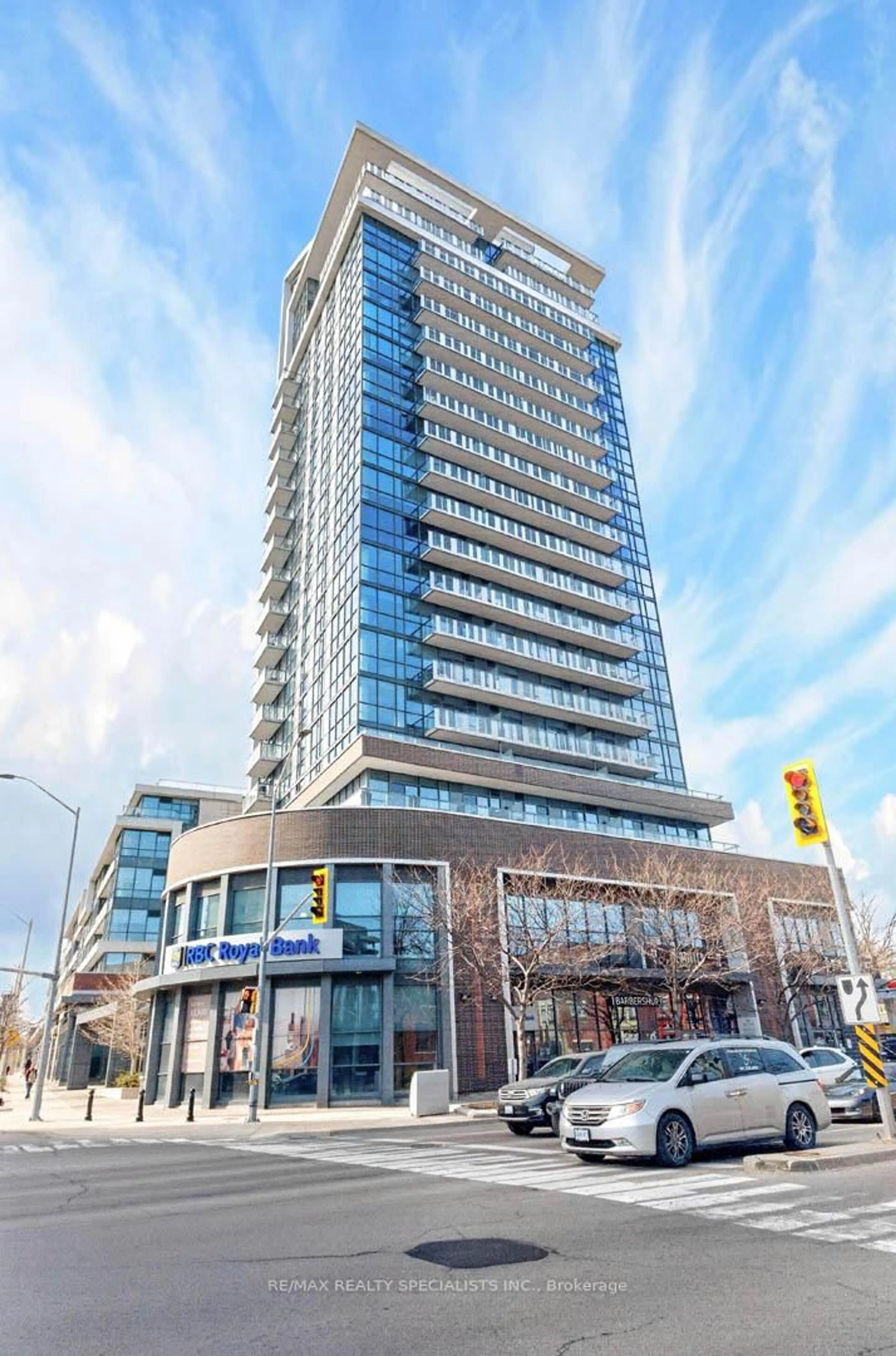 Indoor foyer for 1 Hurontario St #306, Mississauga Ontario L5G 3G8