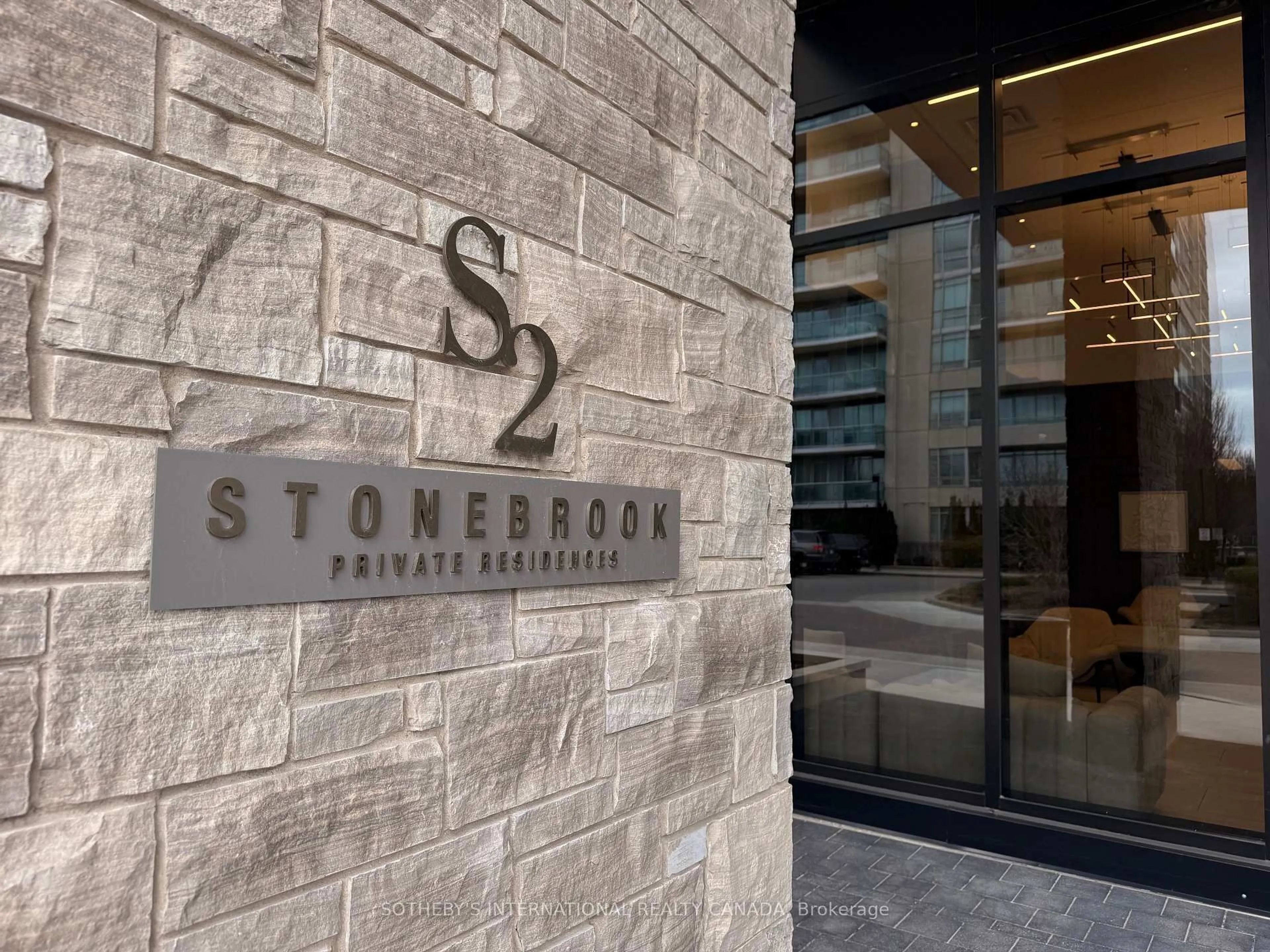 Unknown for 1035 Southdown Rd #212, Mississauga Ontario L5J 0A2