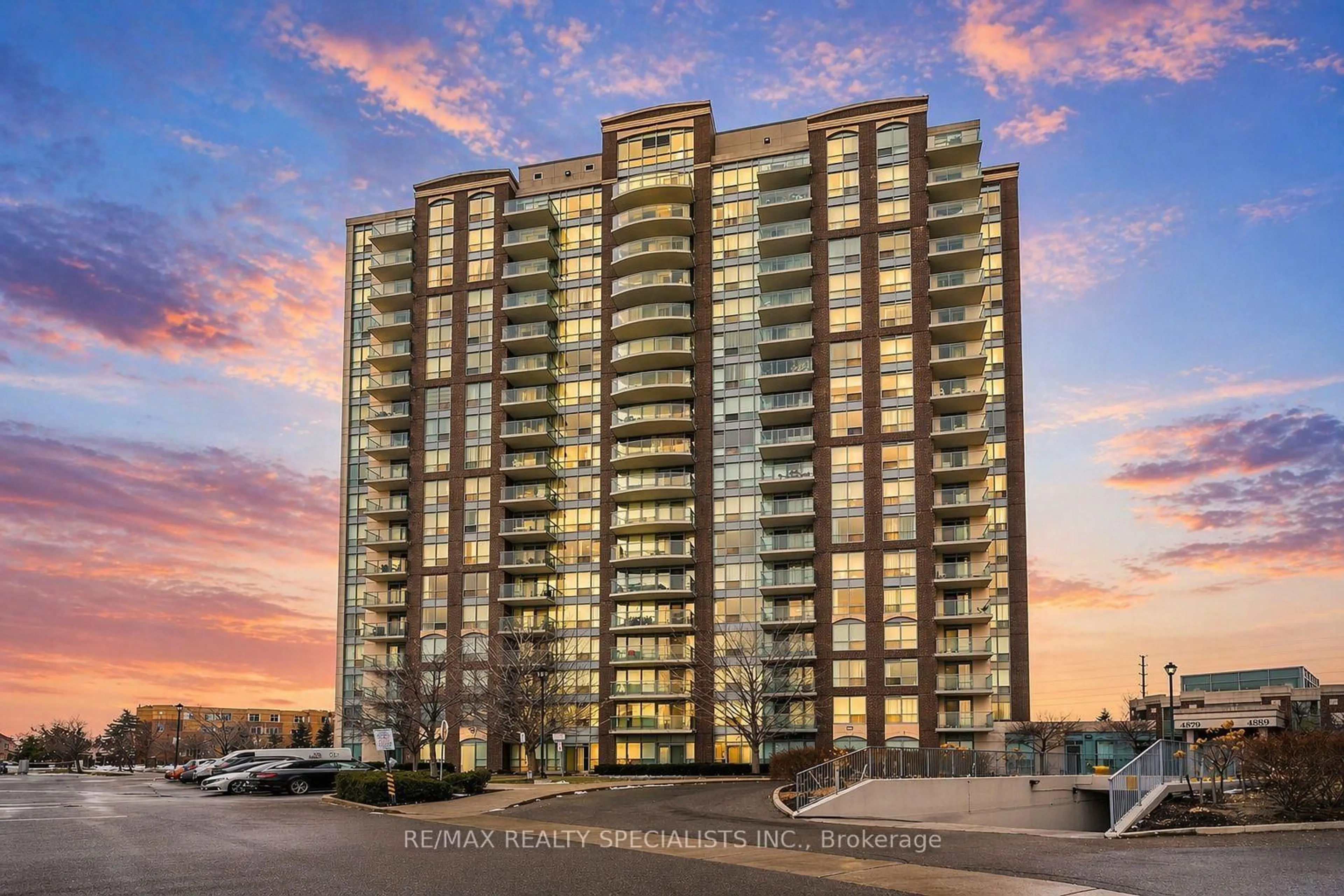 Unknown for 4879 Kimbermount Ave #810, Mississauga Ontario L5M 7R8