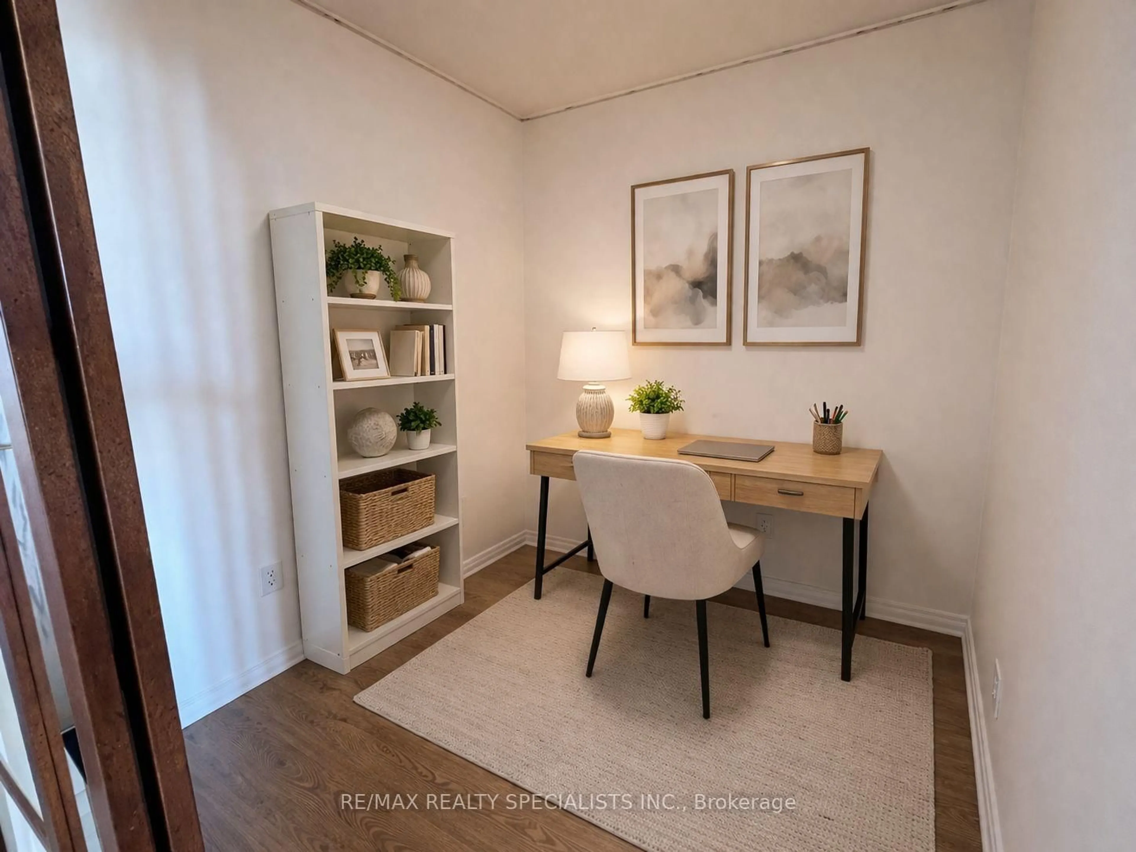 A pic of a room for 4879 Kimbermount Ave #810, Mississauga Ontario L5M 7R8