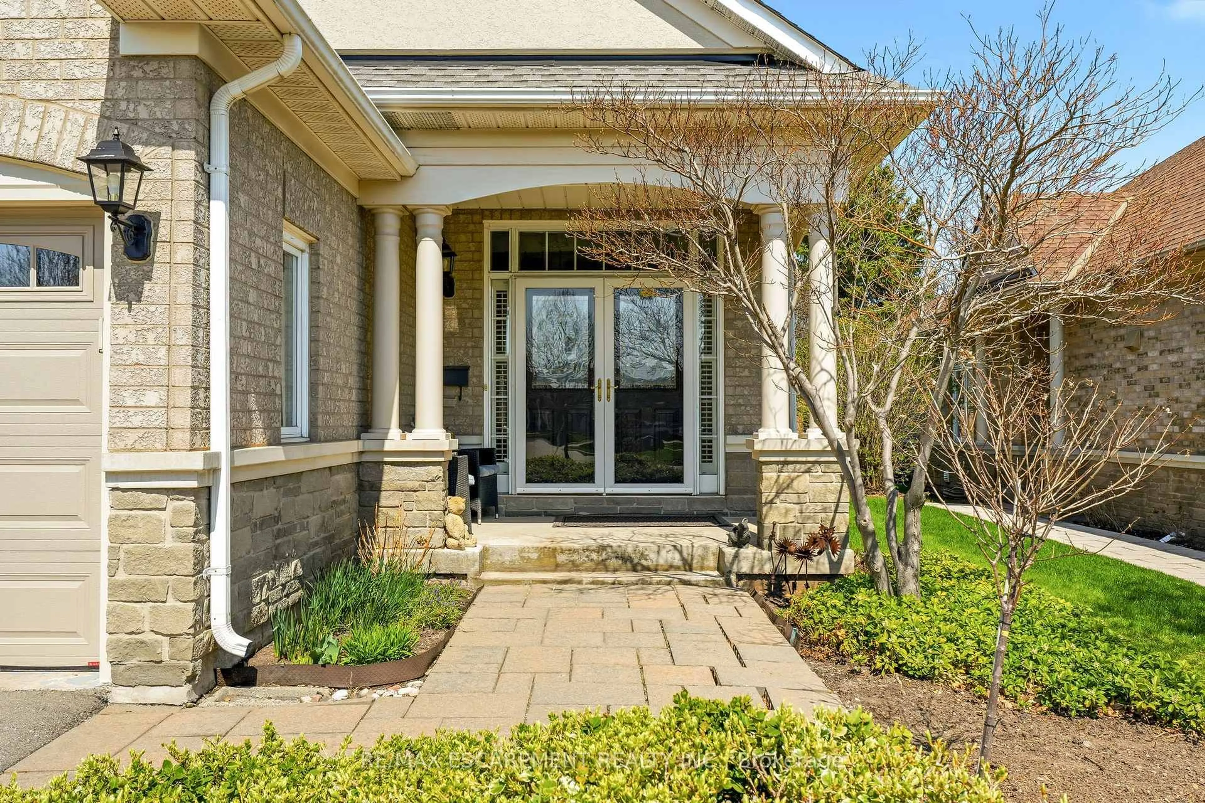 Unknown for 4172 STONEBRIDGE Cres, Burlington Ontario L7M 4N2