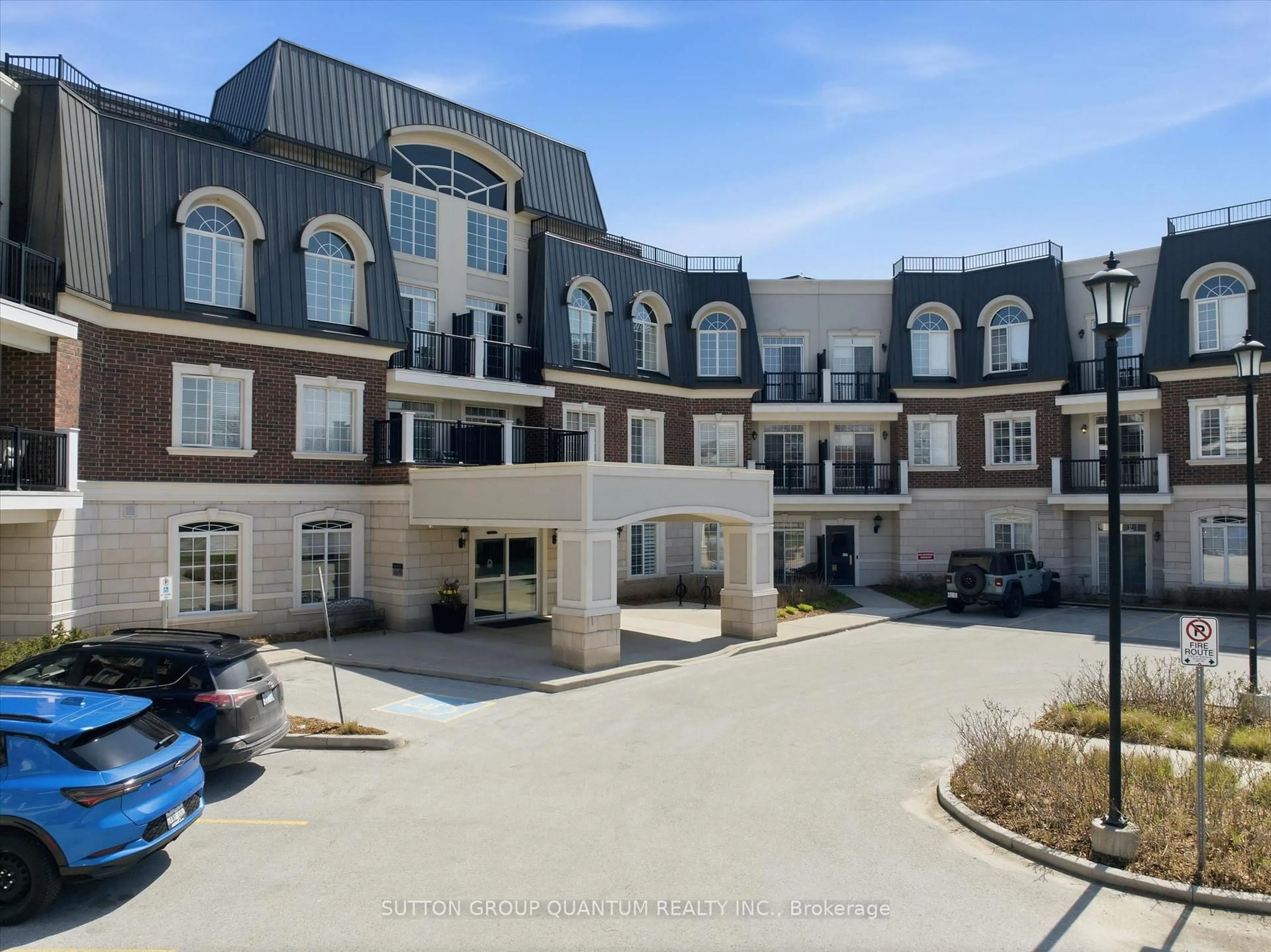A pic from outside/outdoor area/front of a property/back of a property/a pic from drone, unknown for 2300 Upper Middle Rd #304, Oakville Ontario L6M 0T4