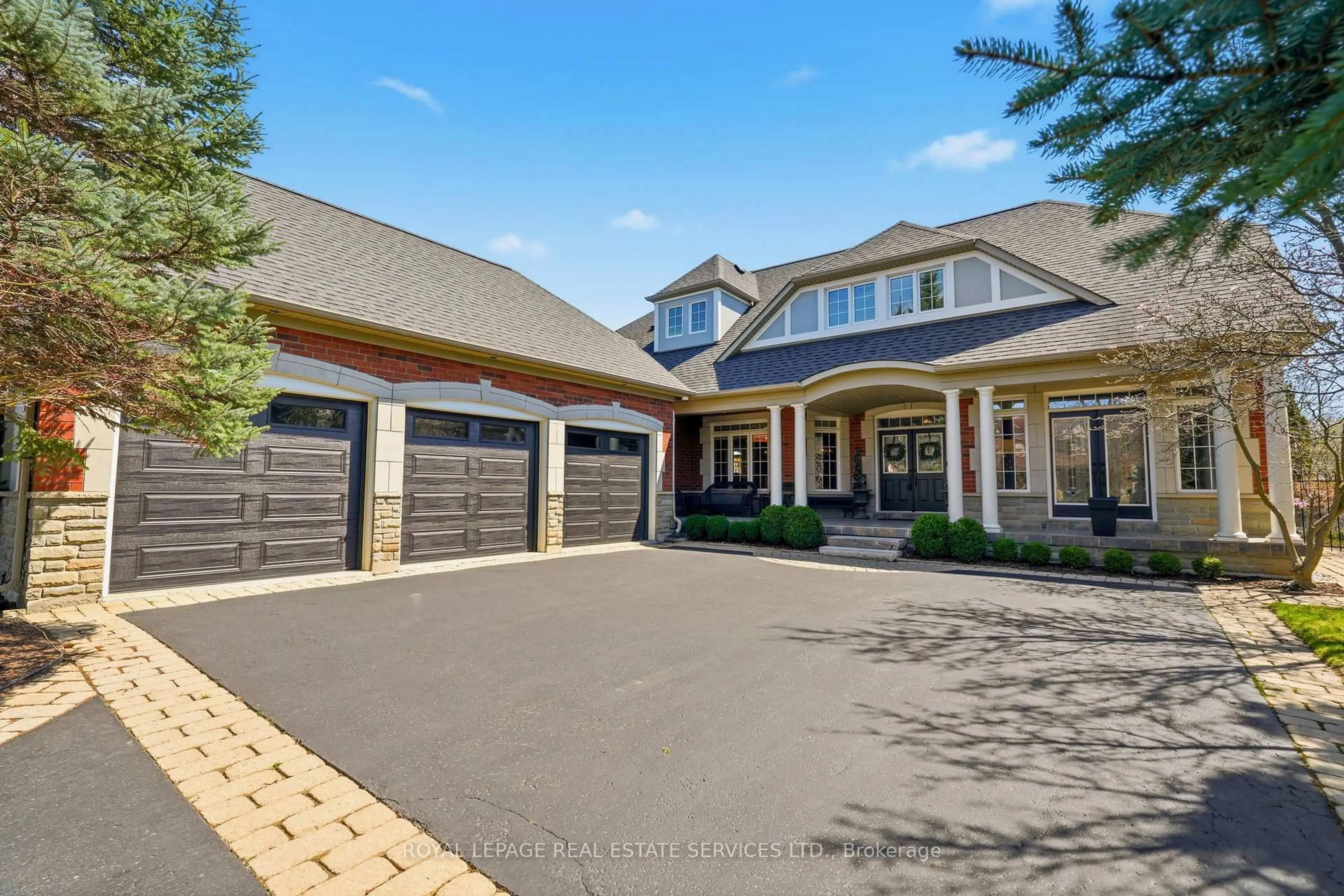 Home with brick exterior material, street for 35 Links Lane, Brampton Ontario L6Y 5H2
