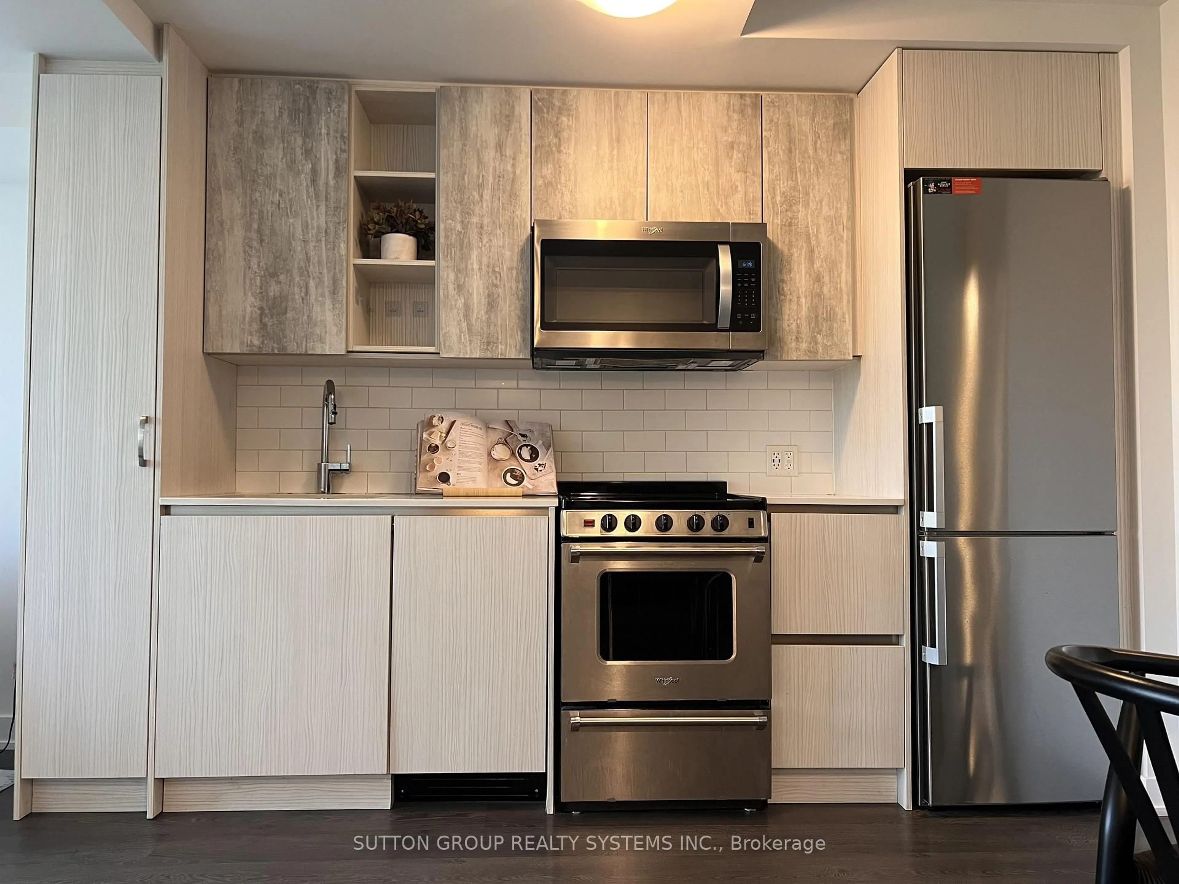 Standard kitchen, unknown for 251 Manitoba St #317, Toronto Ontario M8Y 0C7