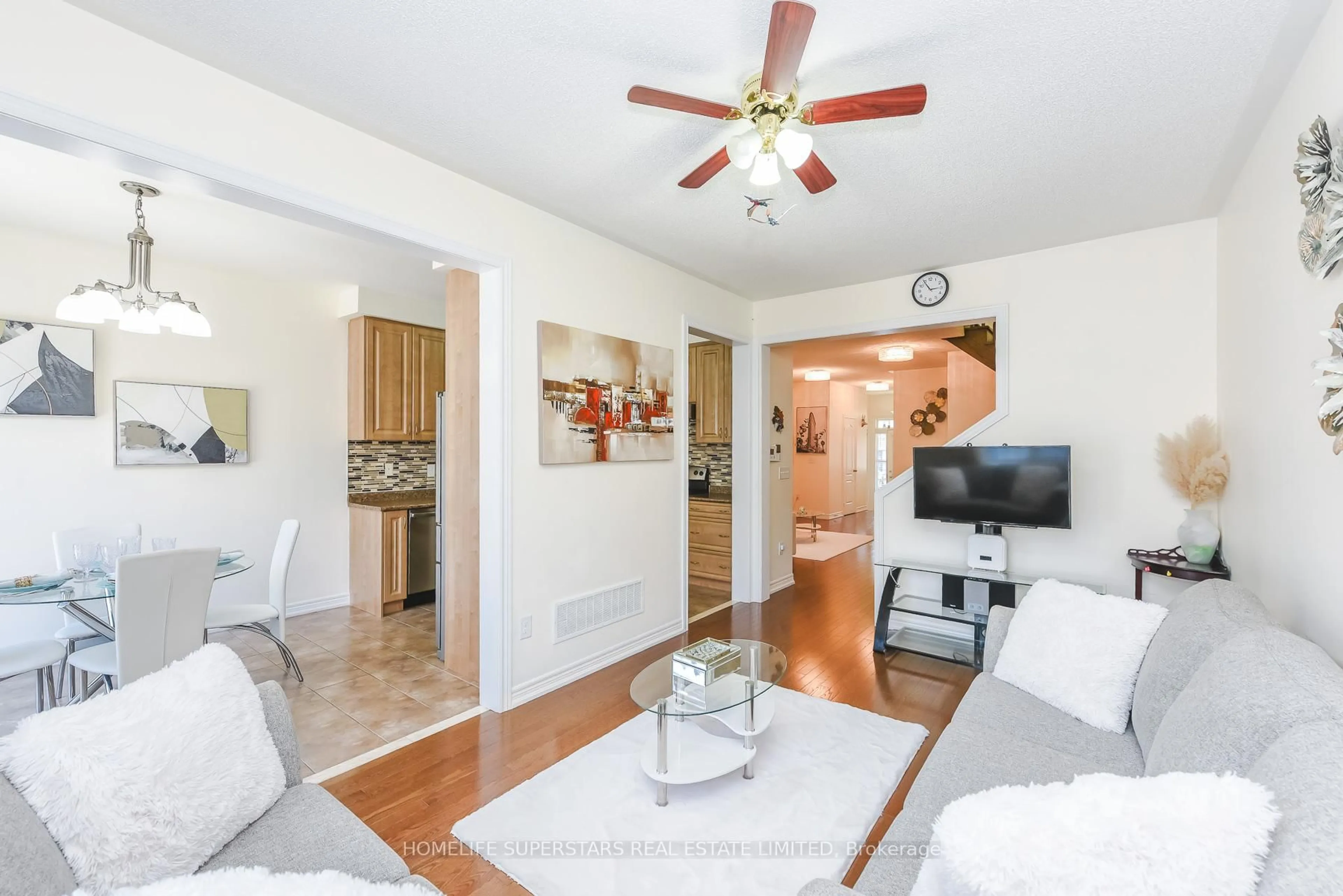 Living room with furniture, unknown for 16 Altura Way, Brampton Ontario L6P 4A1